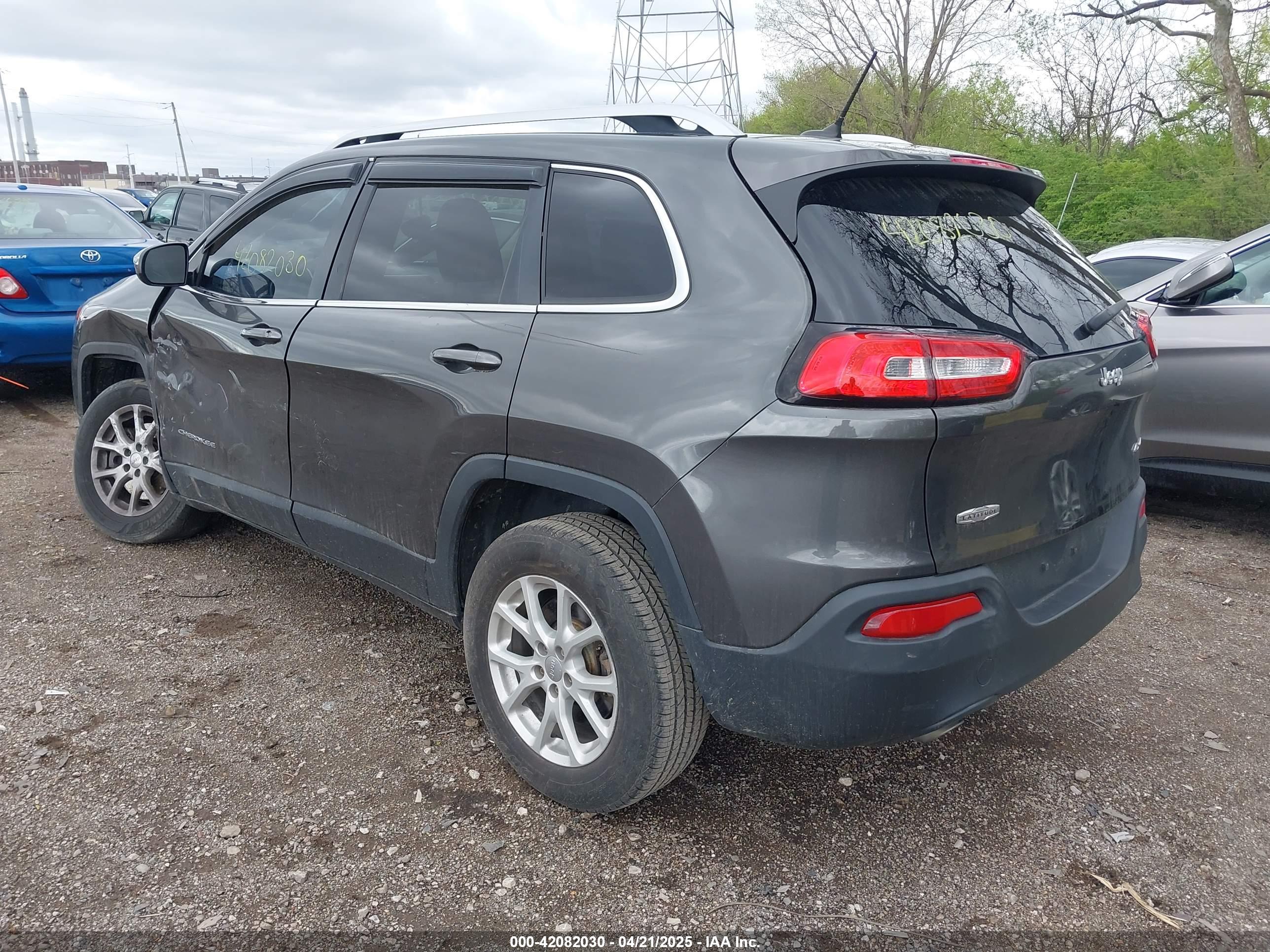 JEEP CHEROKEE image 3