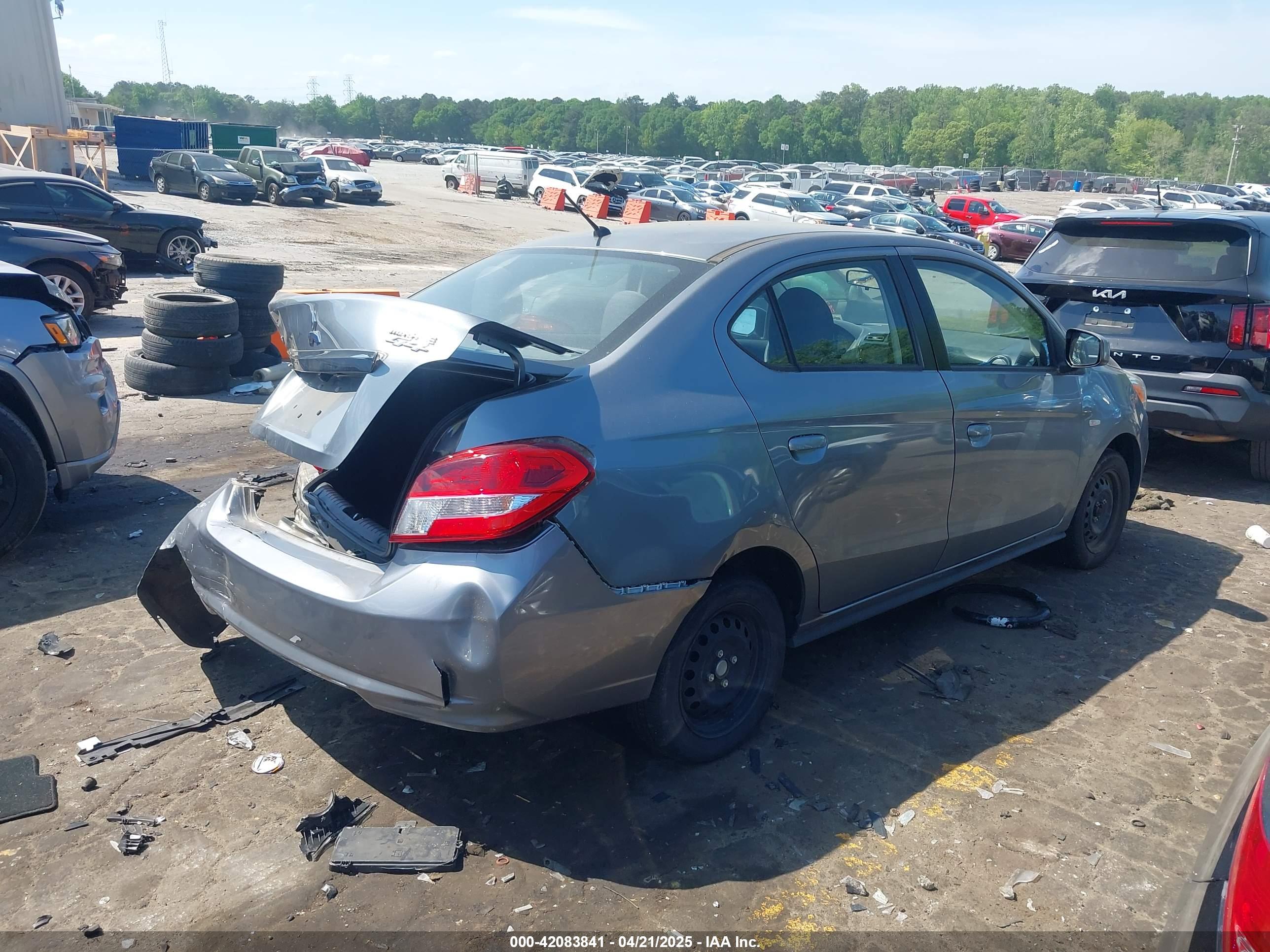 MITSUBISHI MIRAGE image 4