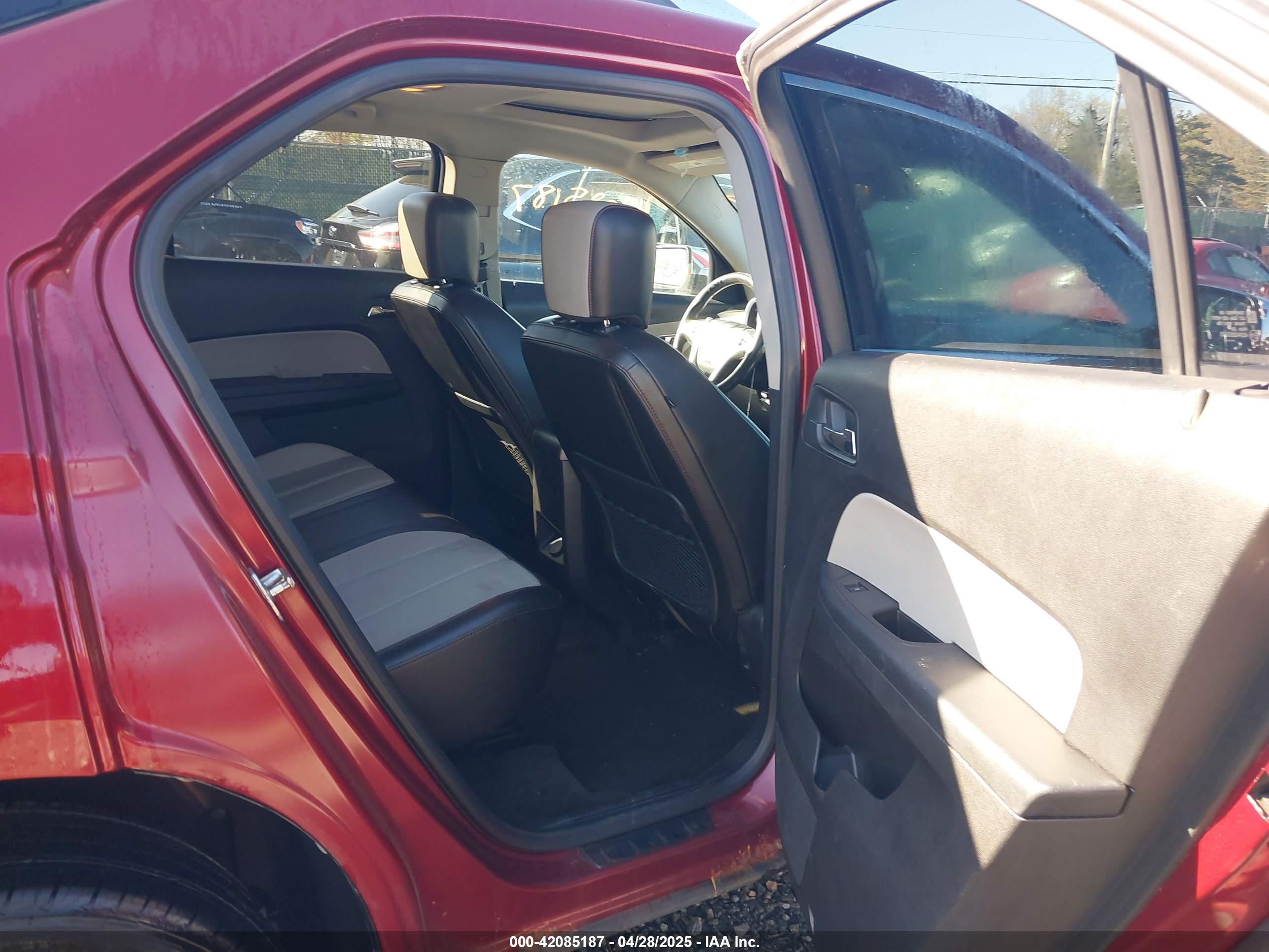 CHEVROLET EQUINOX image 8