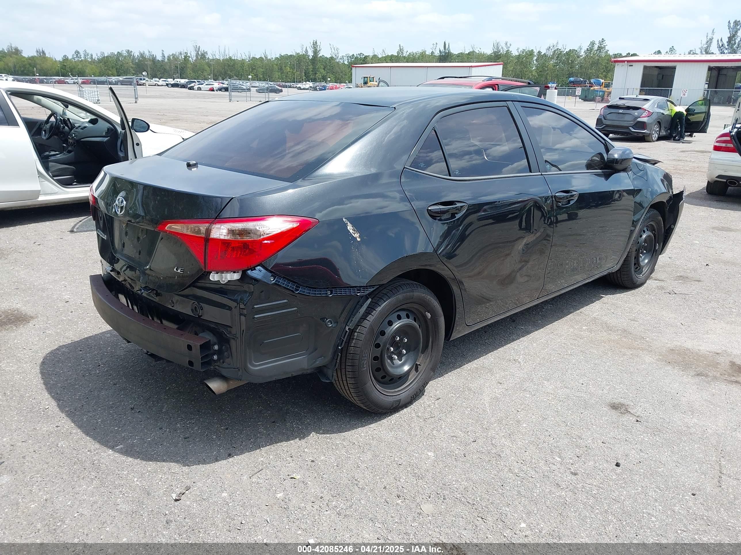 TOYOTA COROLLA image 4