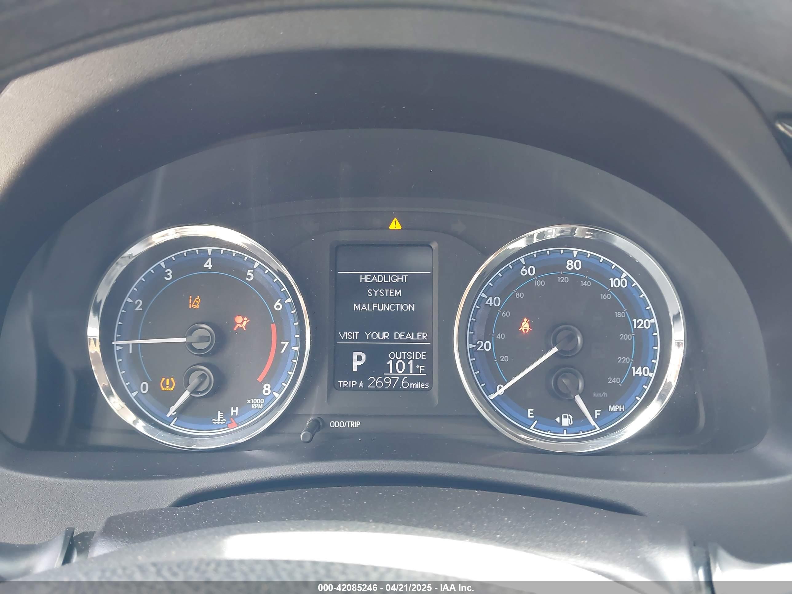 TOYOTA COROLLA image 7