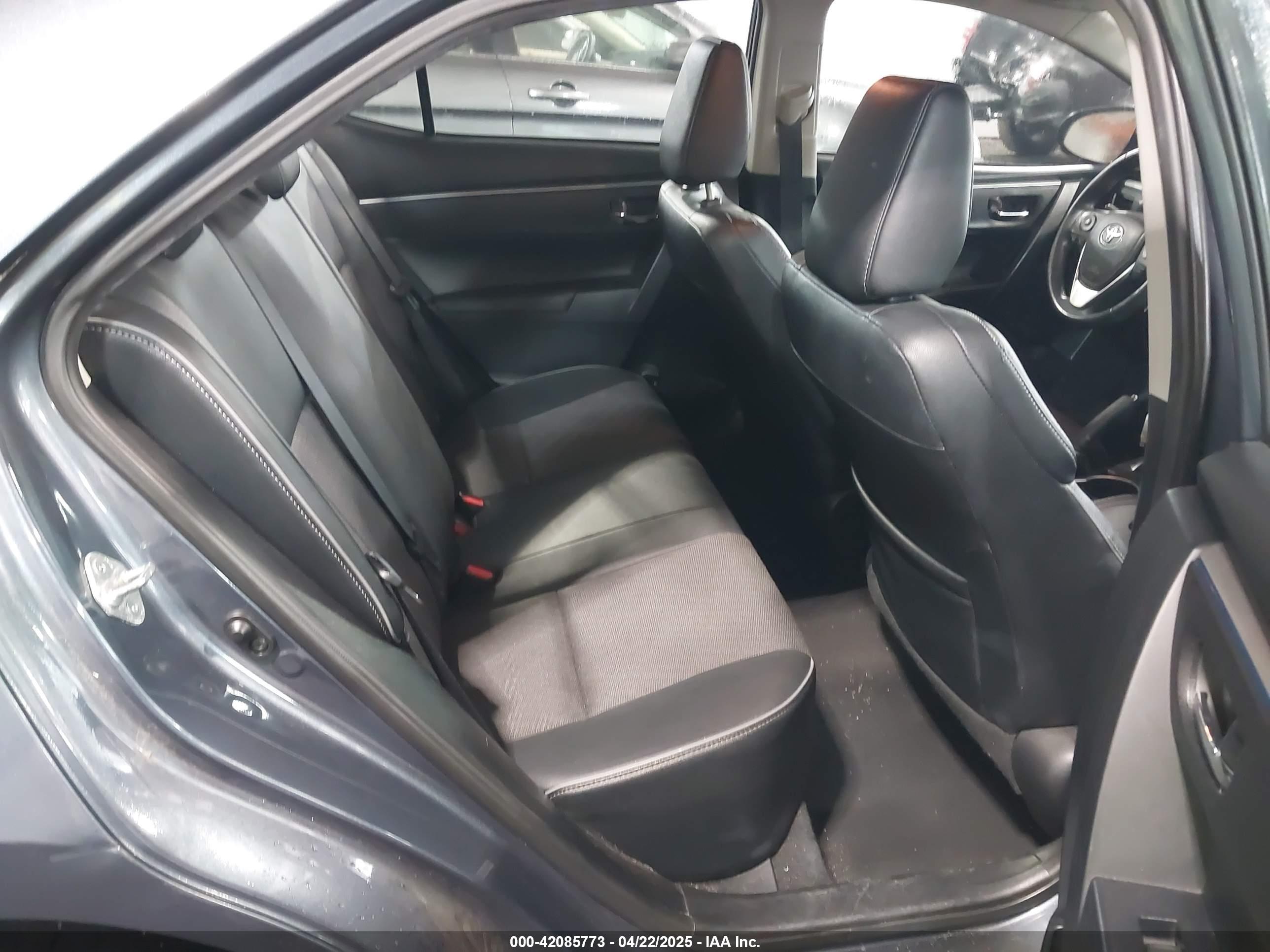 TOYOTA COROLLA image 8