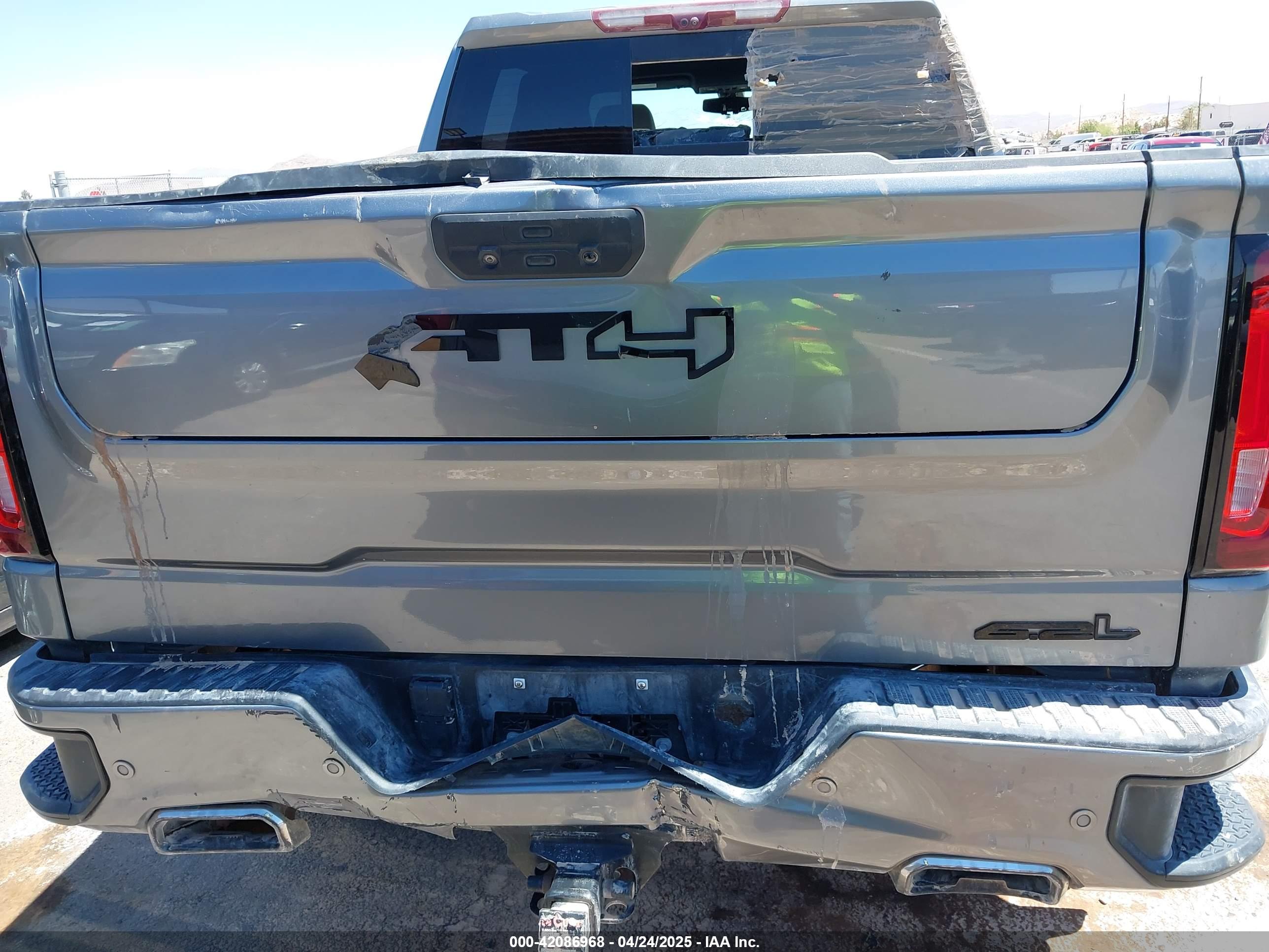 GMC SIERRA image 6