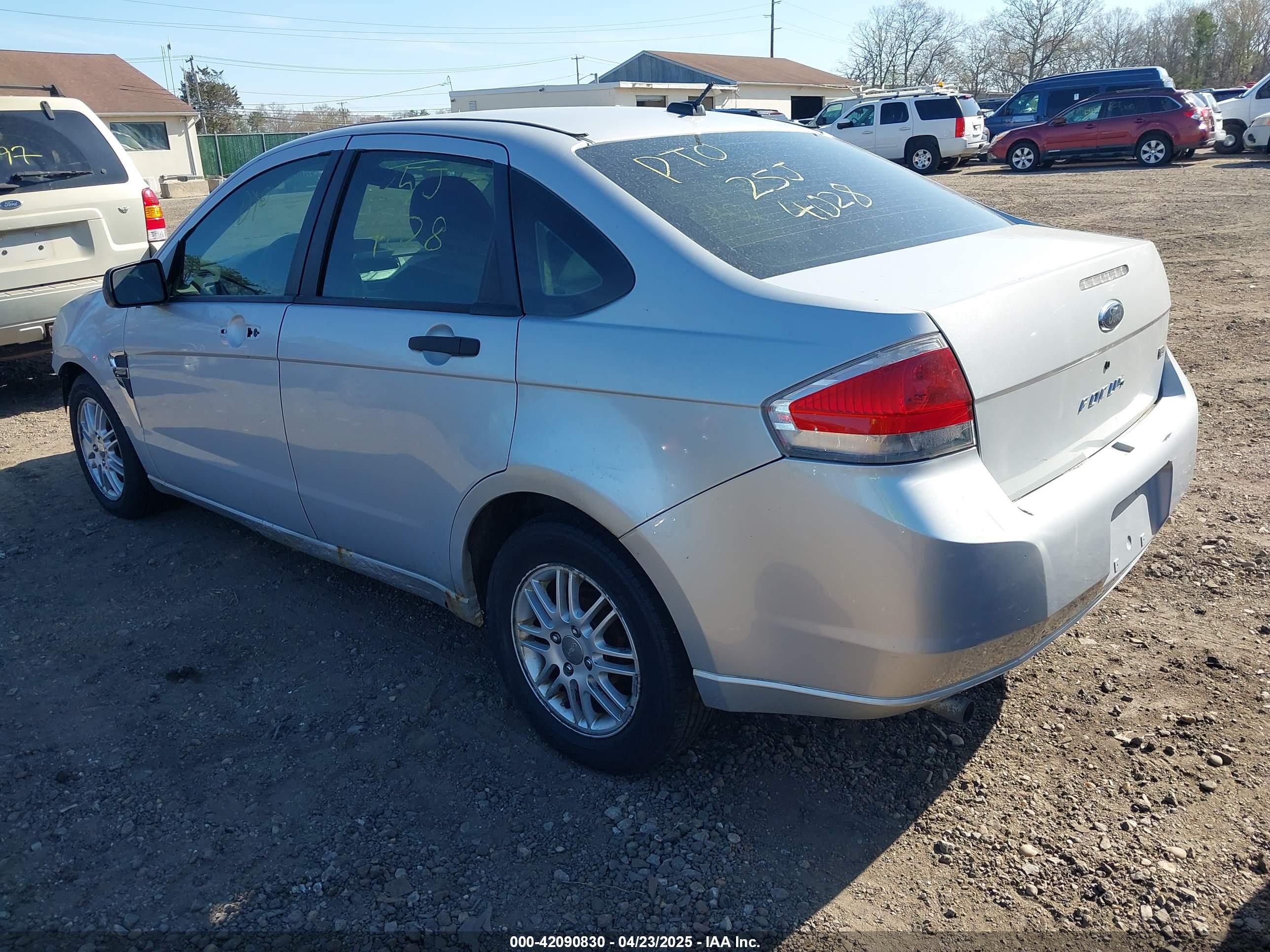 FORD FOCUS image 3