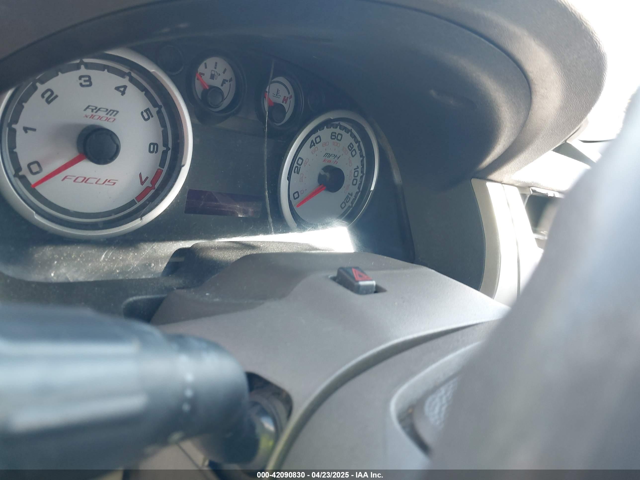 FORD FOCUS image 7