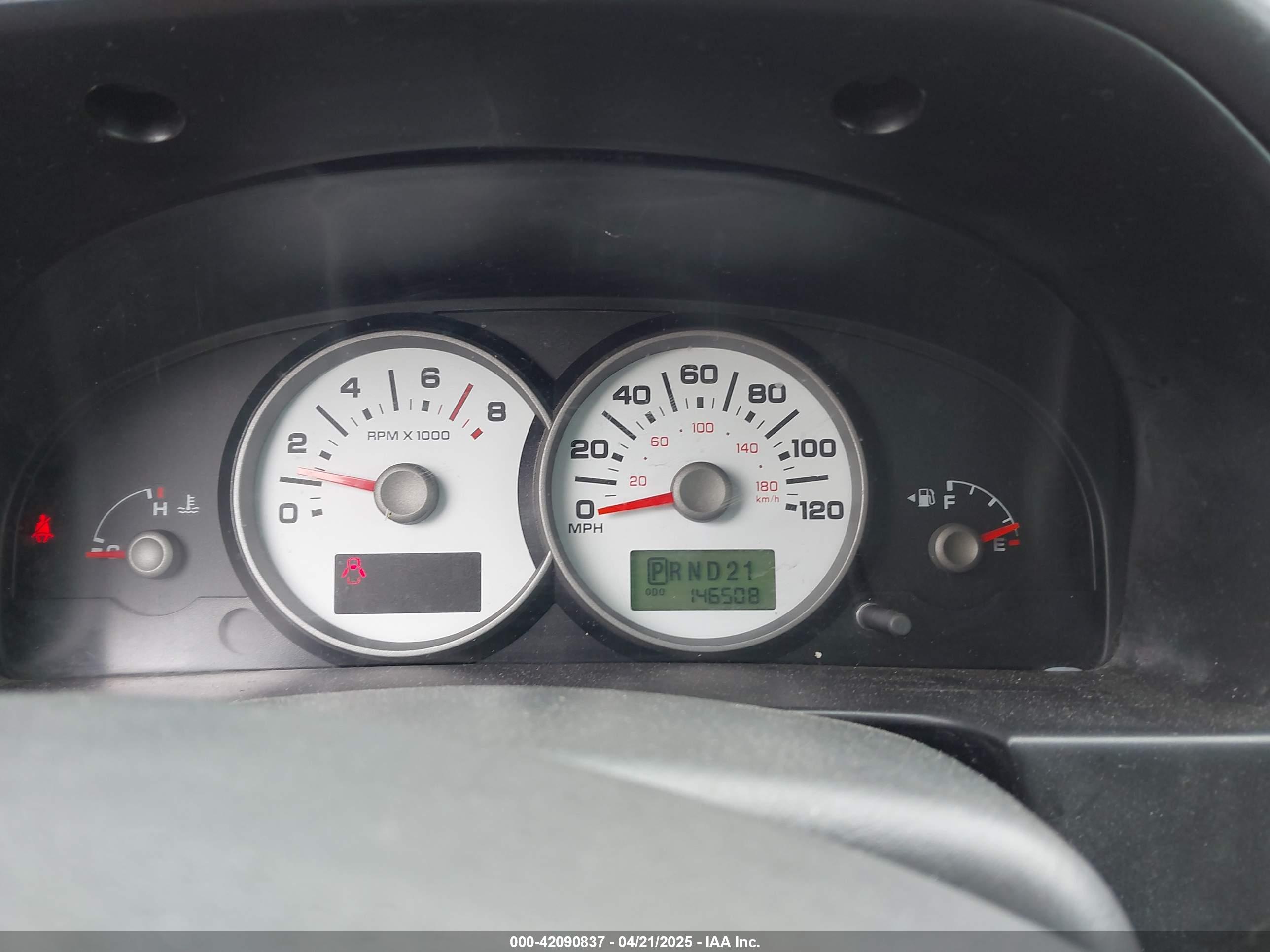 FORD ESCAPE image 7