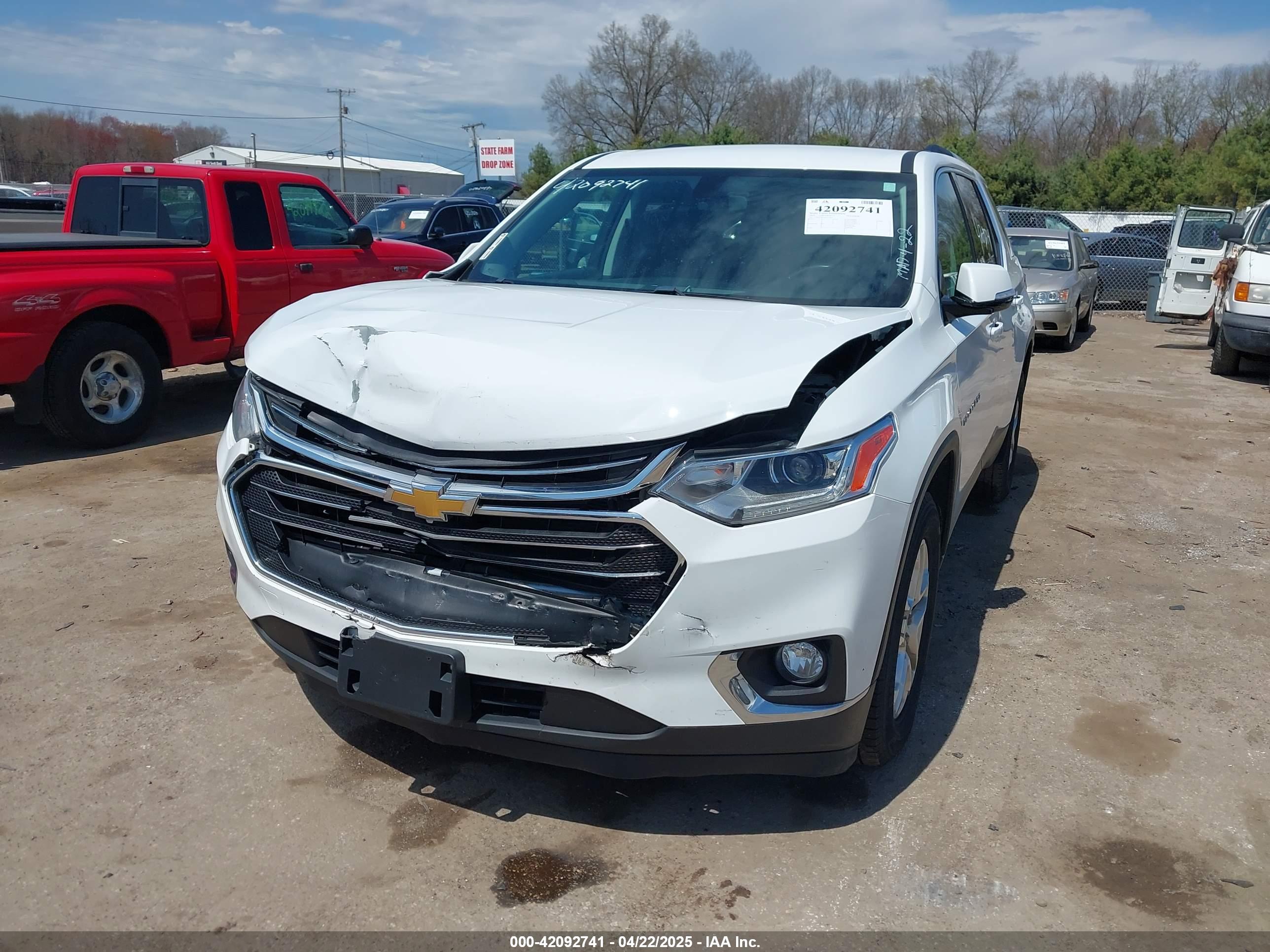 CHEVROLET TRAVERSE image 6