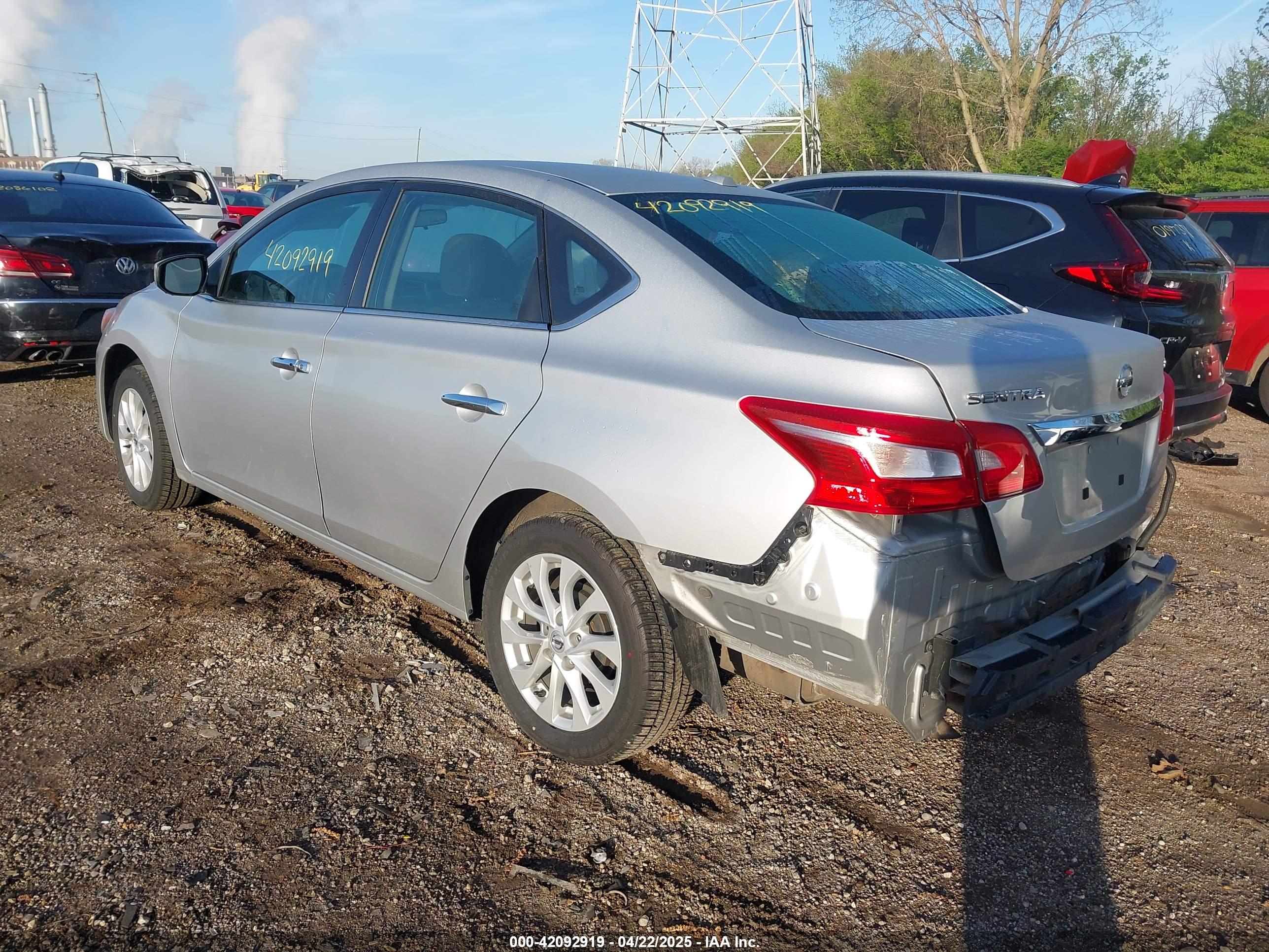 NISSAN SENTRA image 3