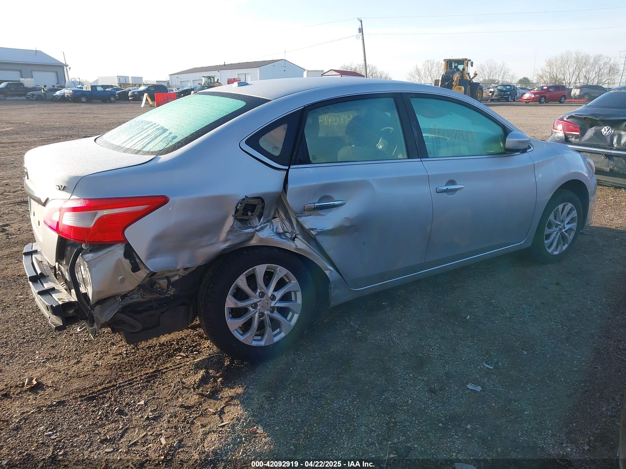 NISSAN SENTRA image 6