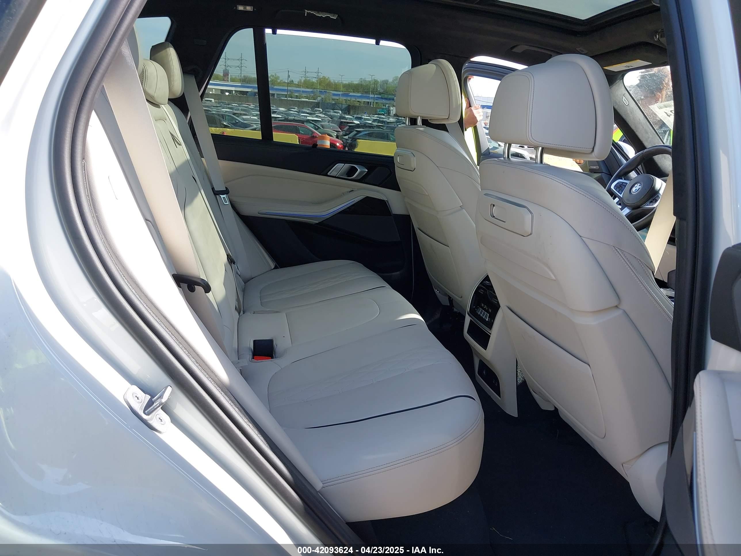 BMW X5 image 8