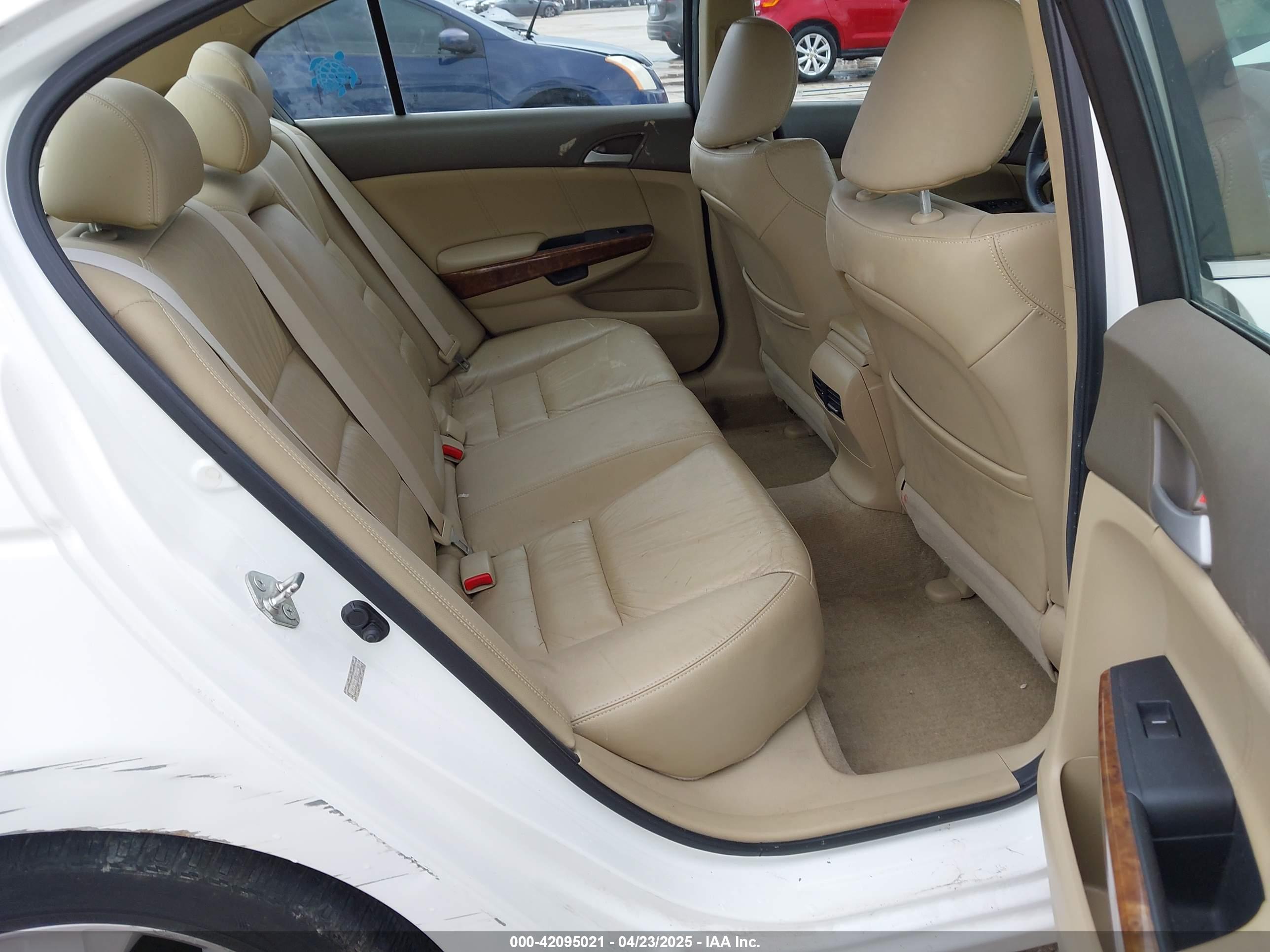 HONDA ACCORD image 8