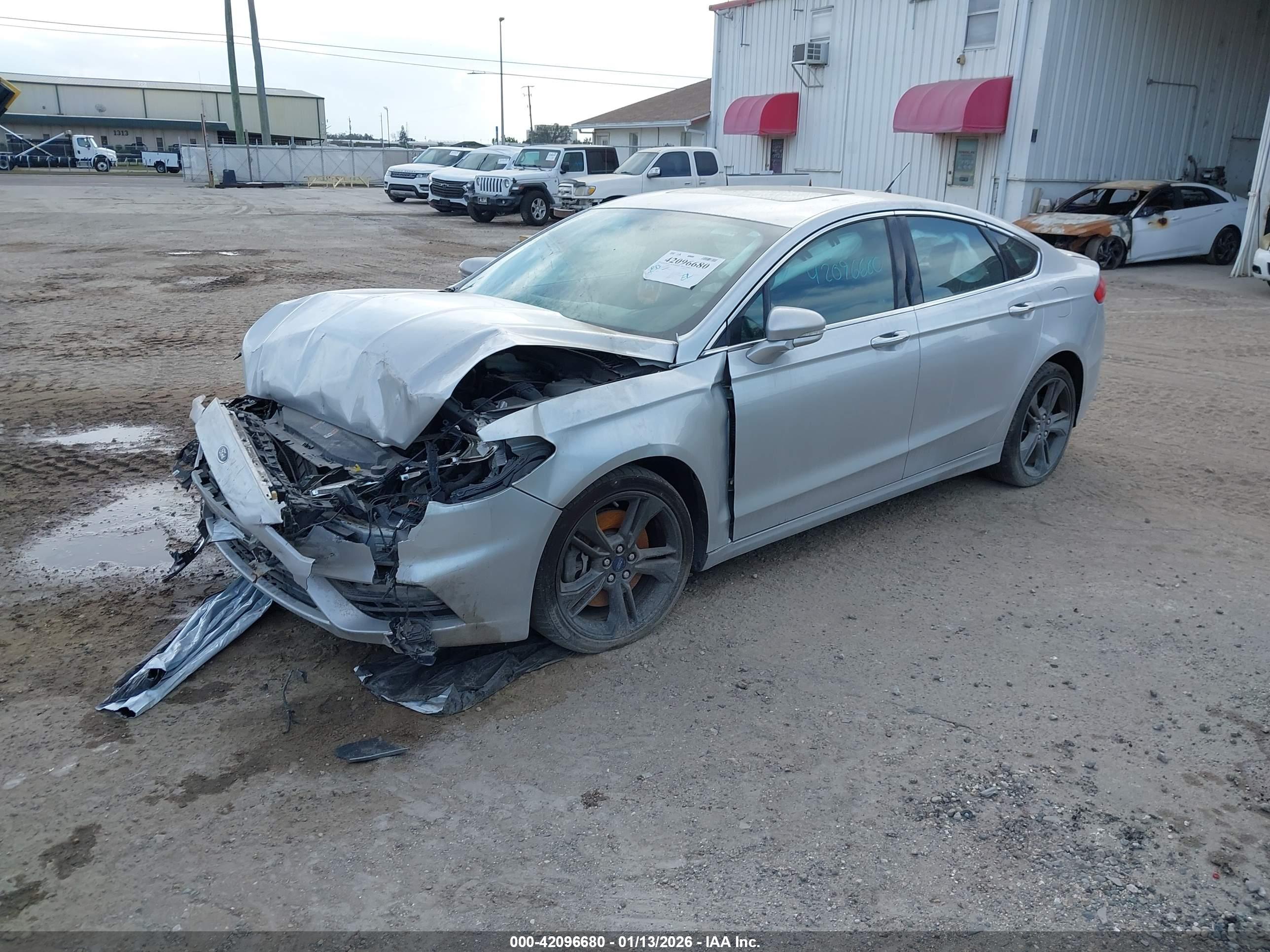 FORD FUSION image 2