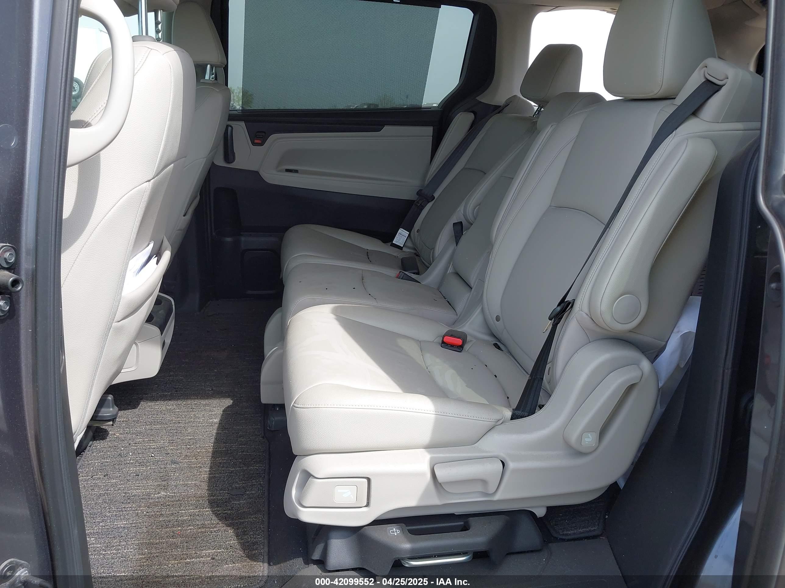 HONDA ODYSSEY image 8