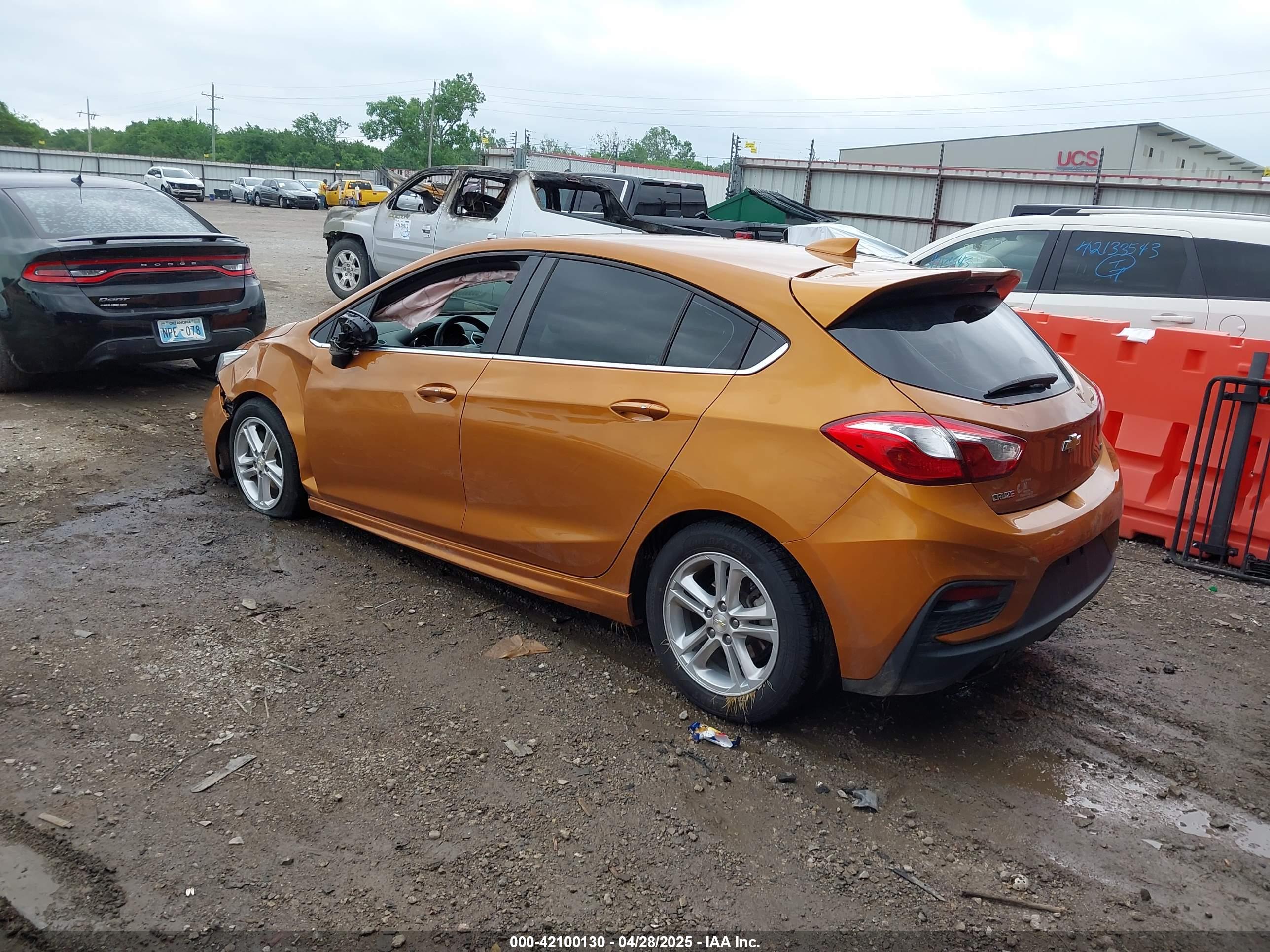 CHEVROLET CRUZE image 3