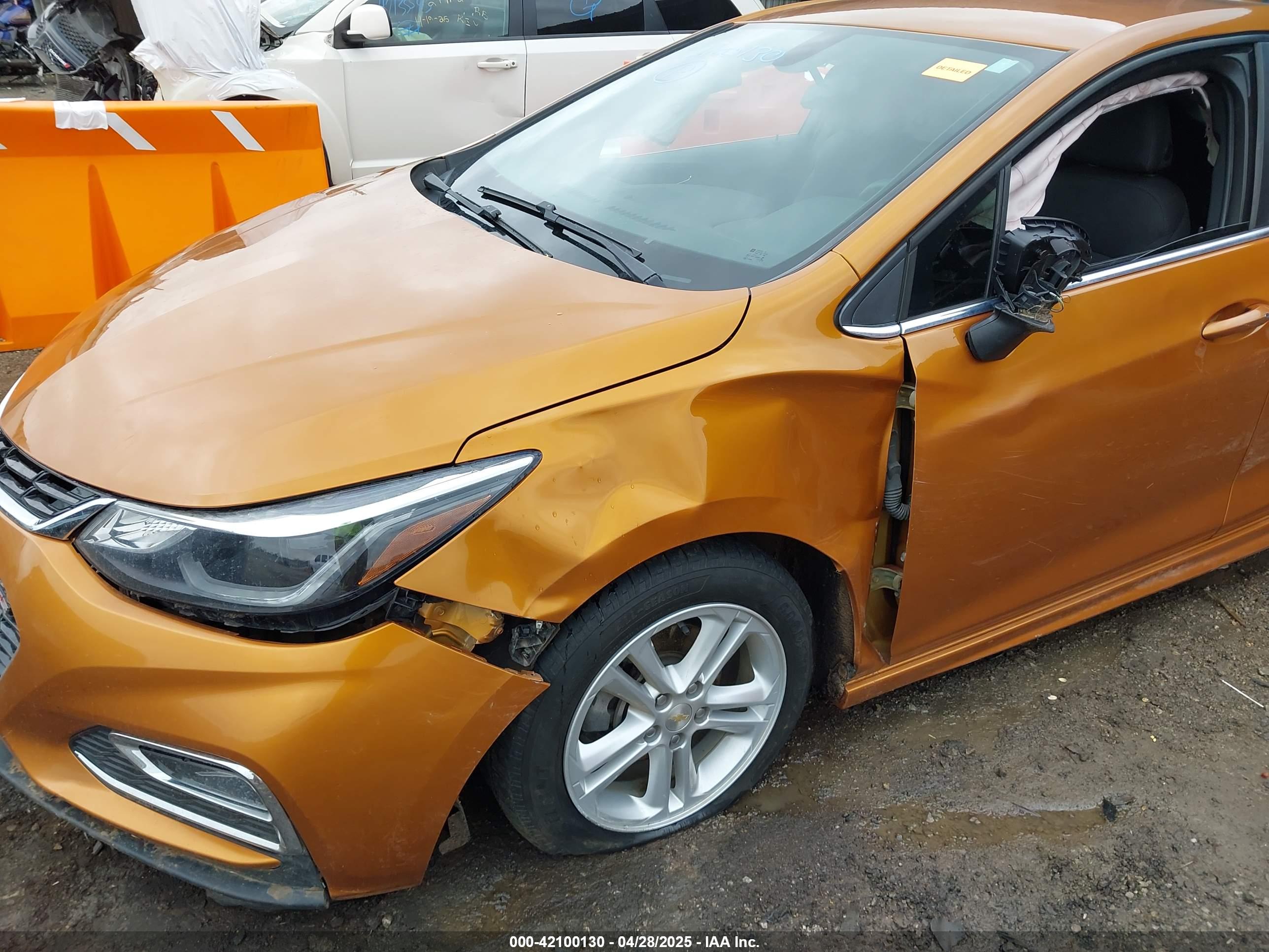 CHEVROLET CRUZE image 6
