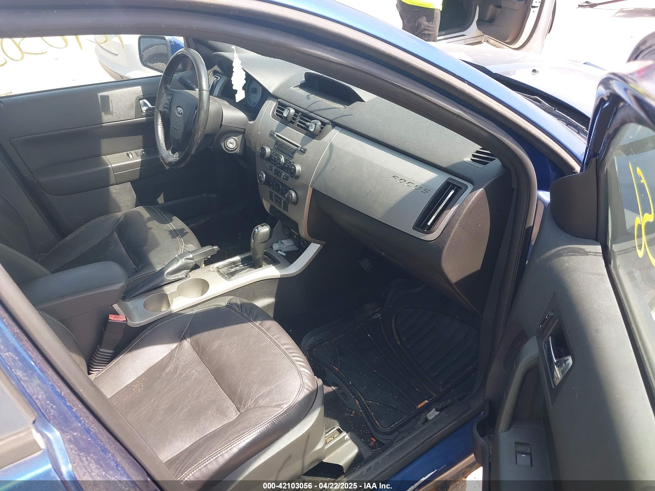 FORD FOCUS image 5