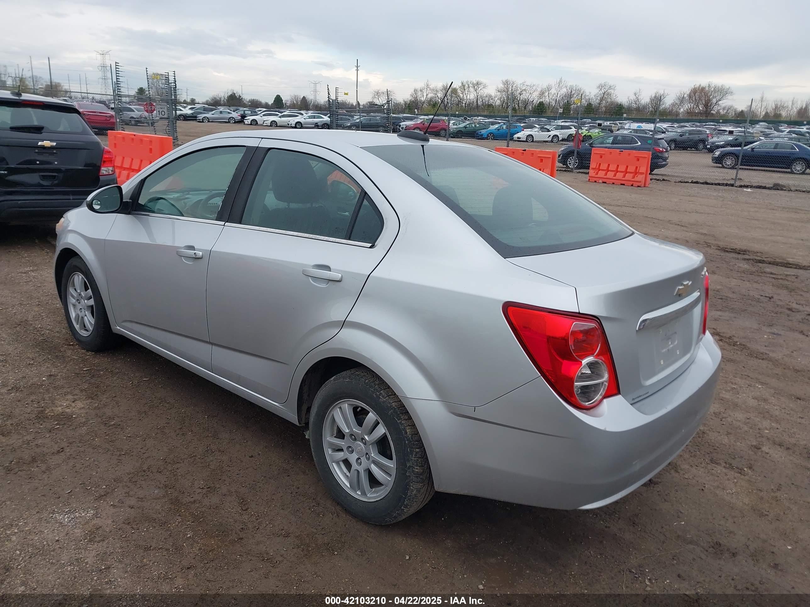 CHEVROLET SONIC image 3