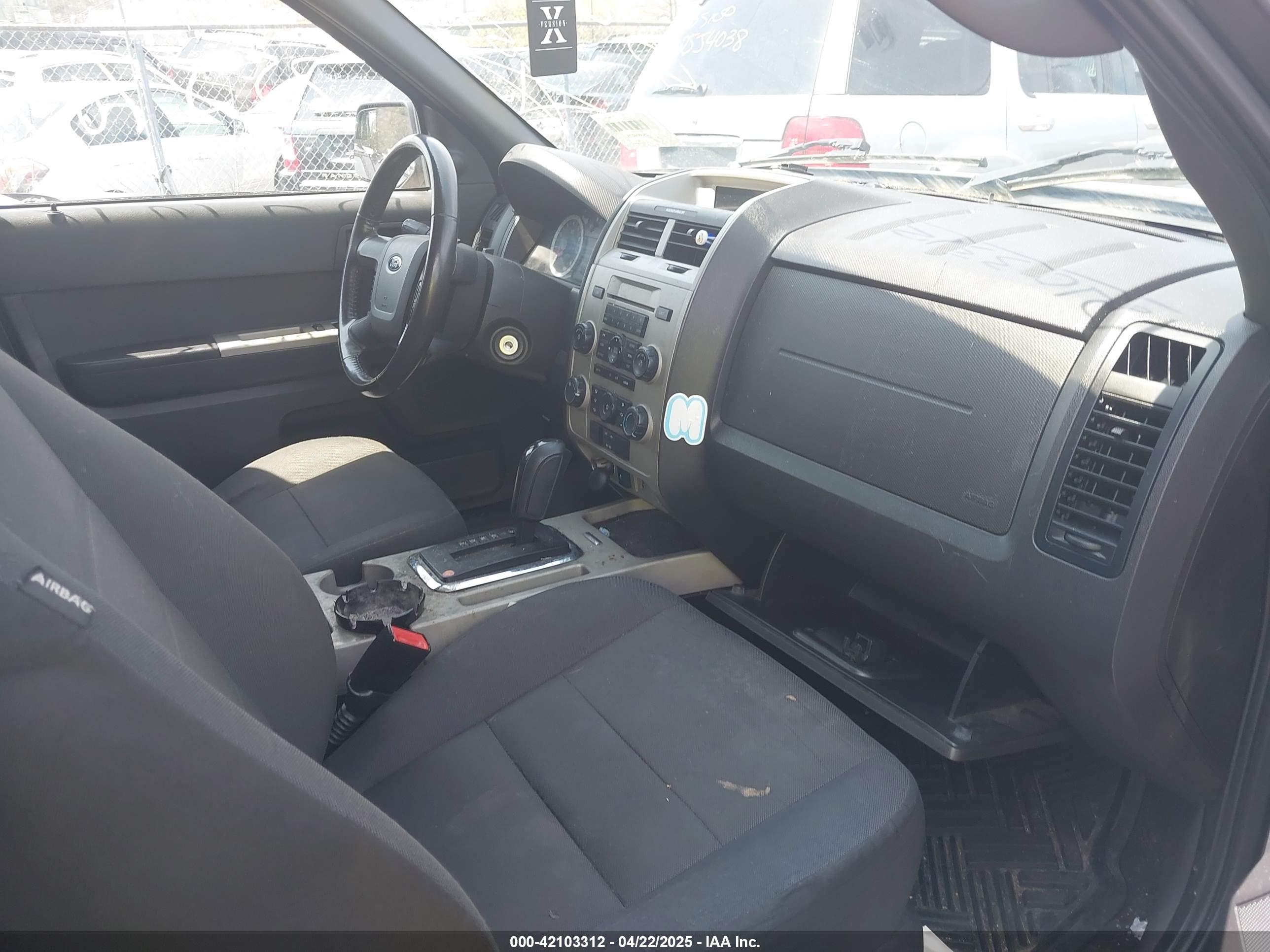 FORD ESCAPE image 5
