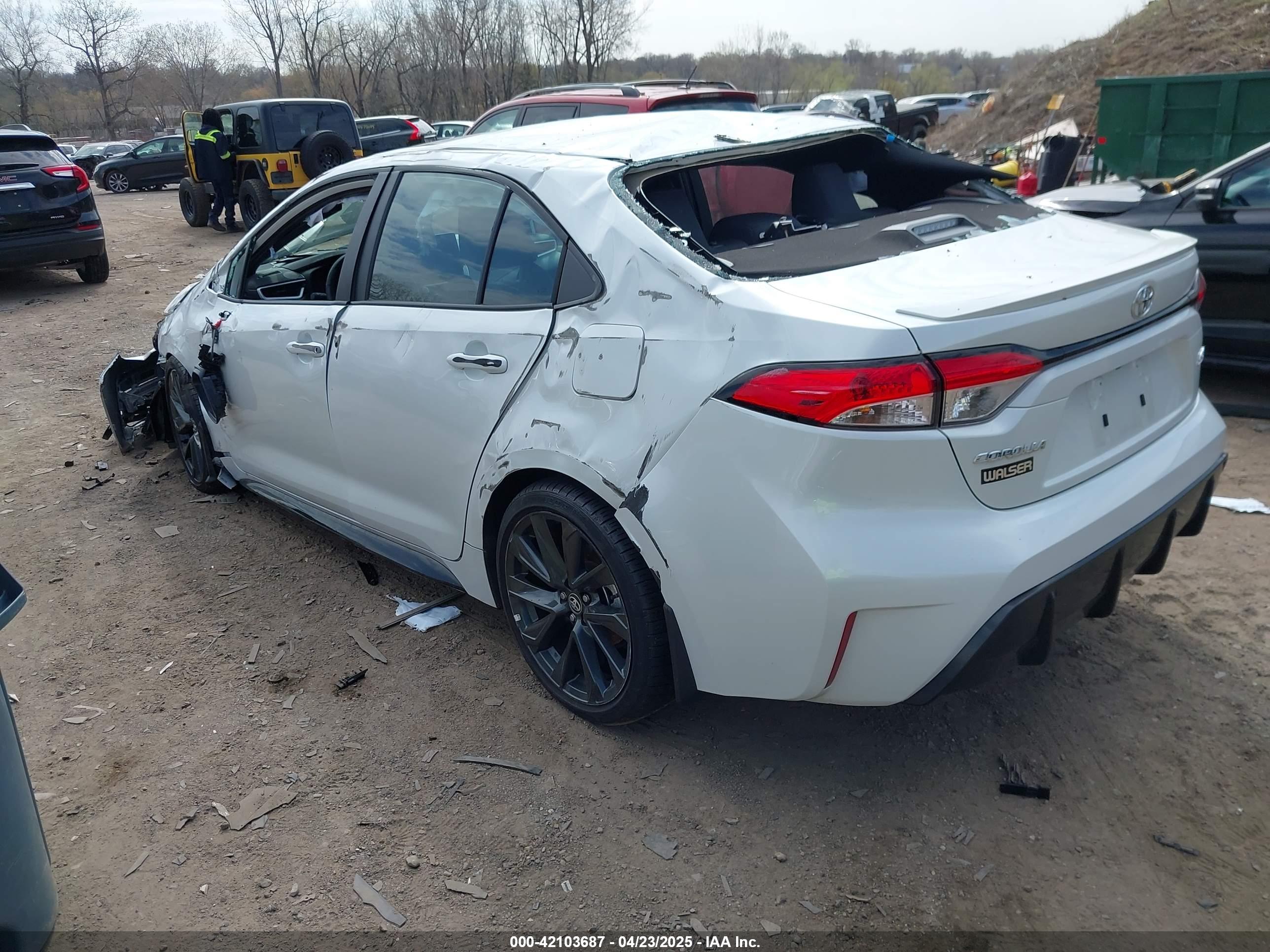TOYOTA COROLLA image 3