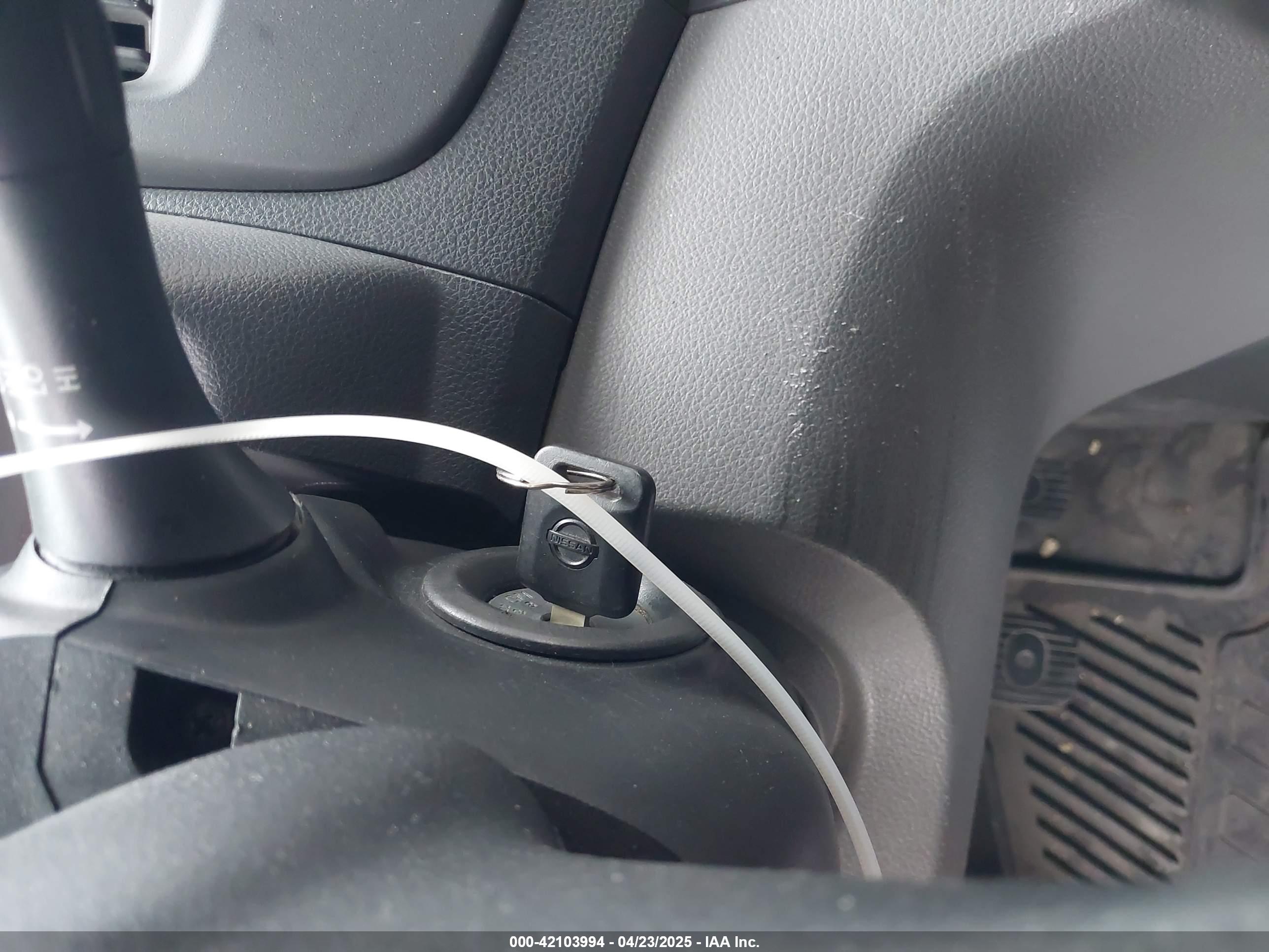 NISSAN NV200 image 11