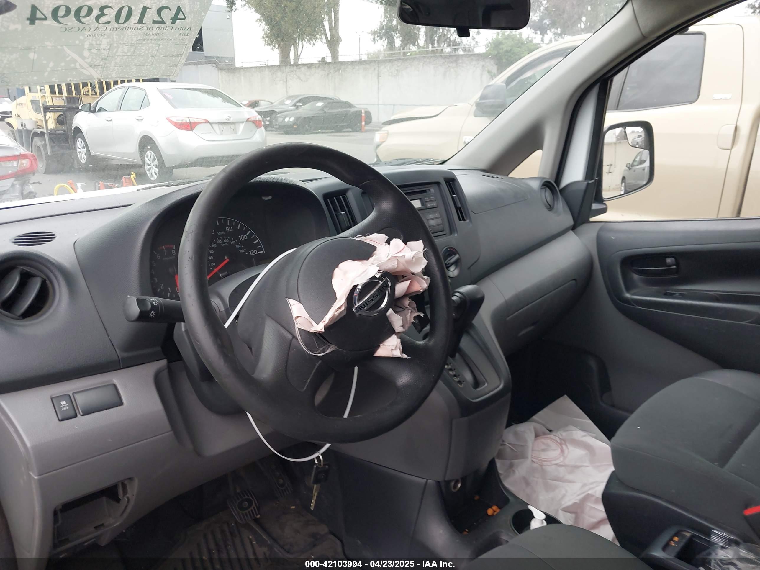 NISSAN NV200 image 5