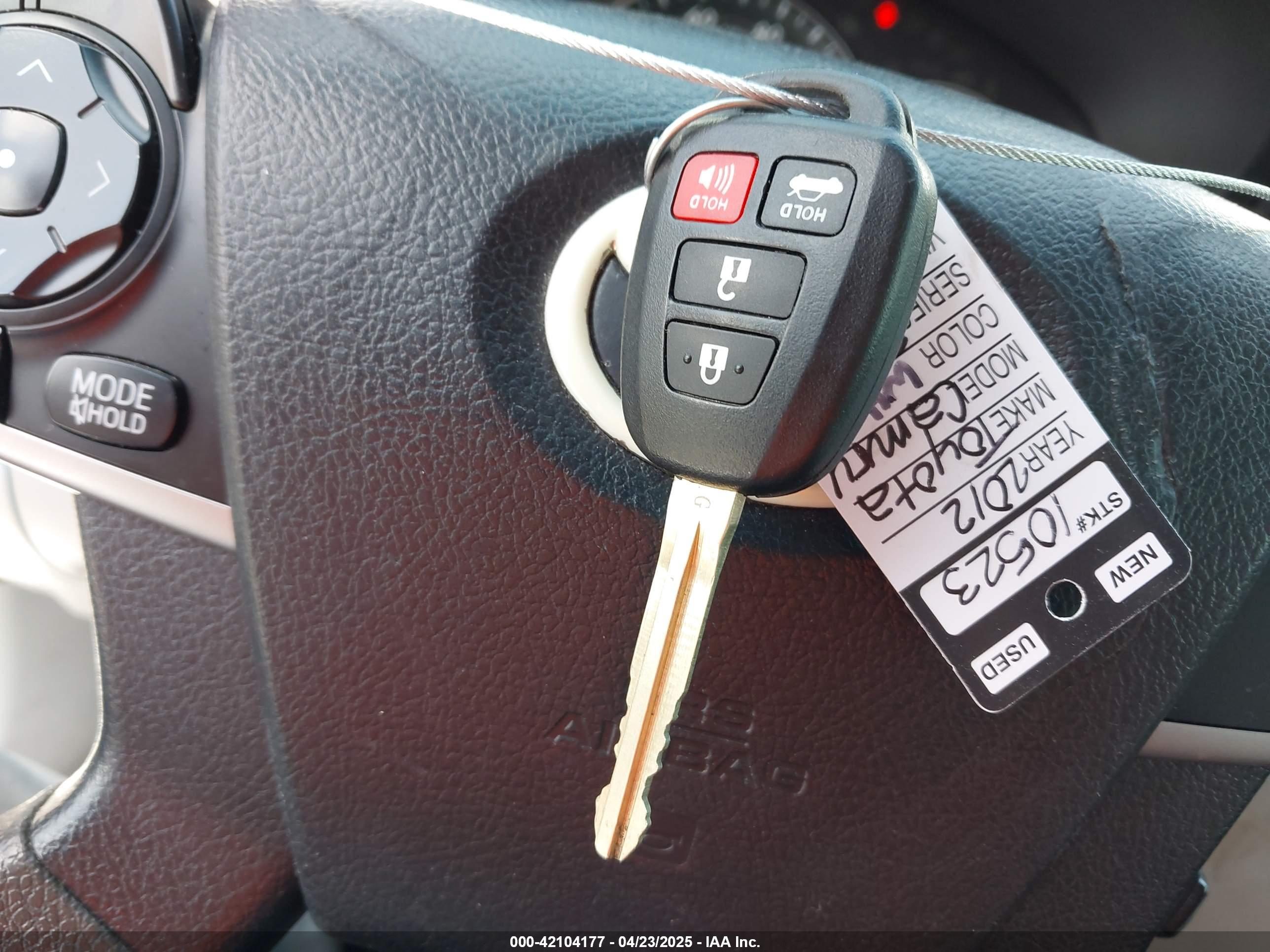 TOYOTA CAMRY image 11
