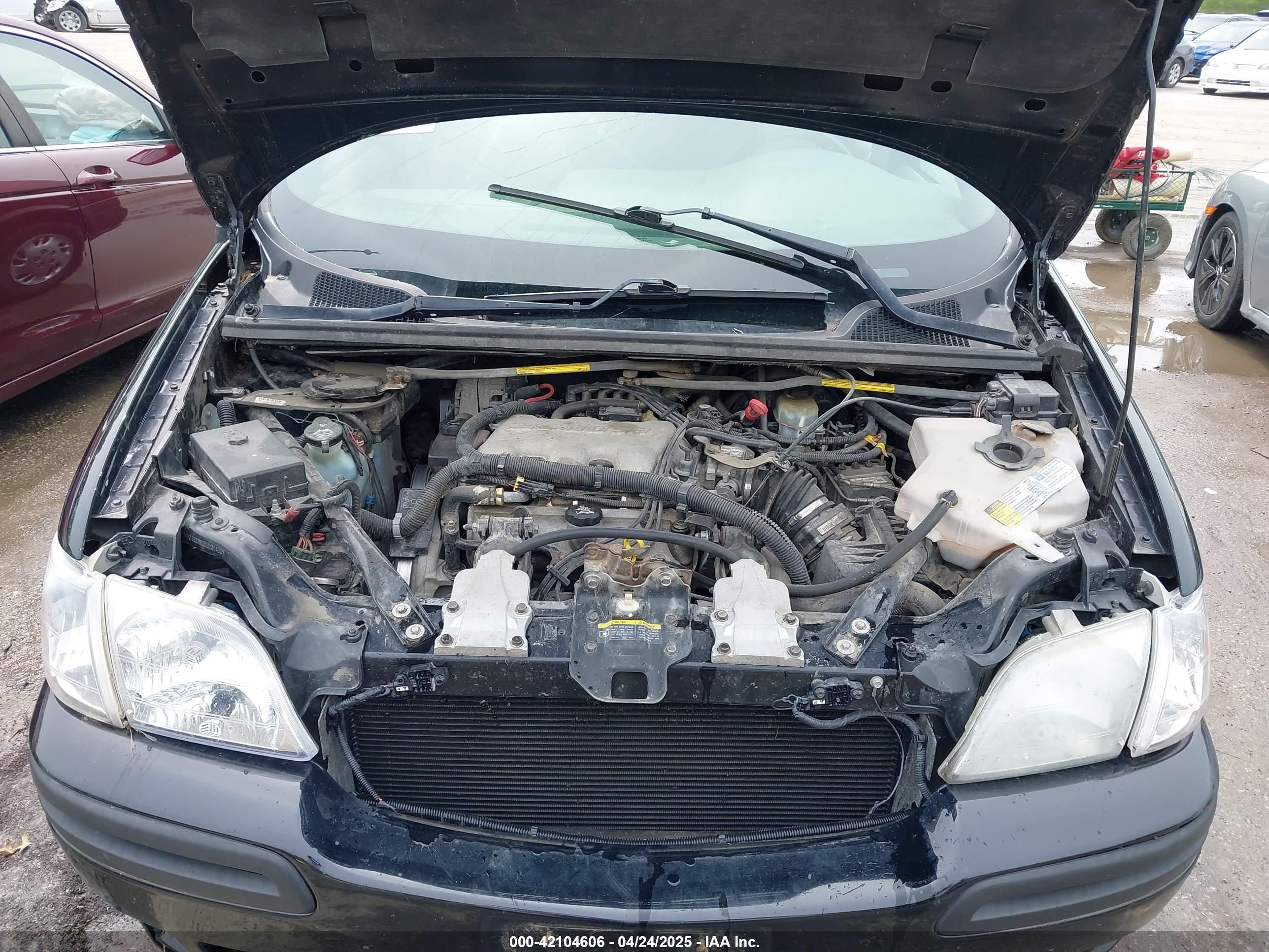 CHEVROLET VENTURE image 10