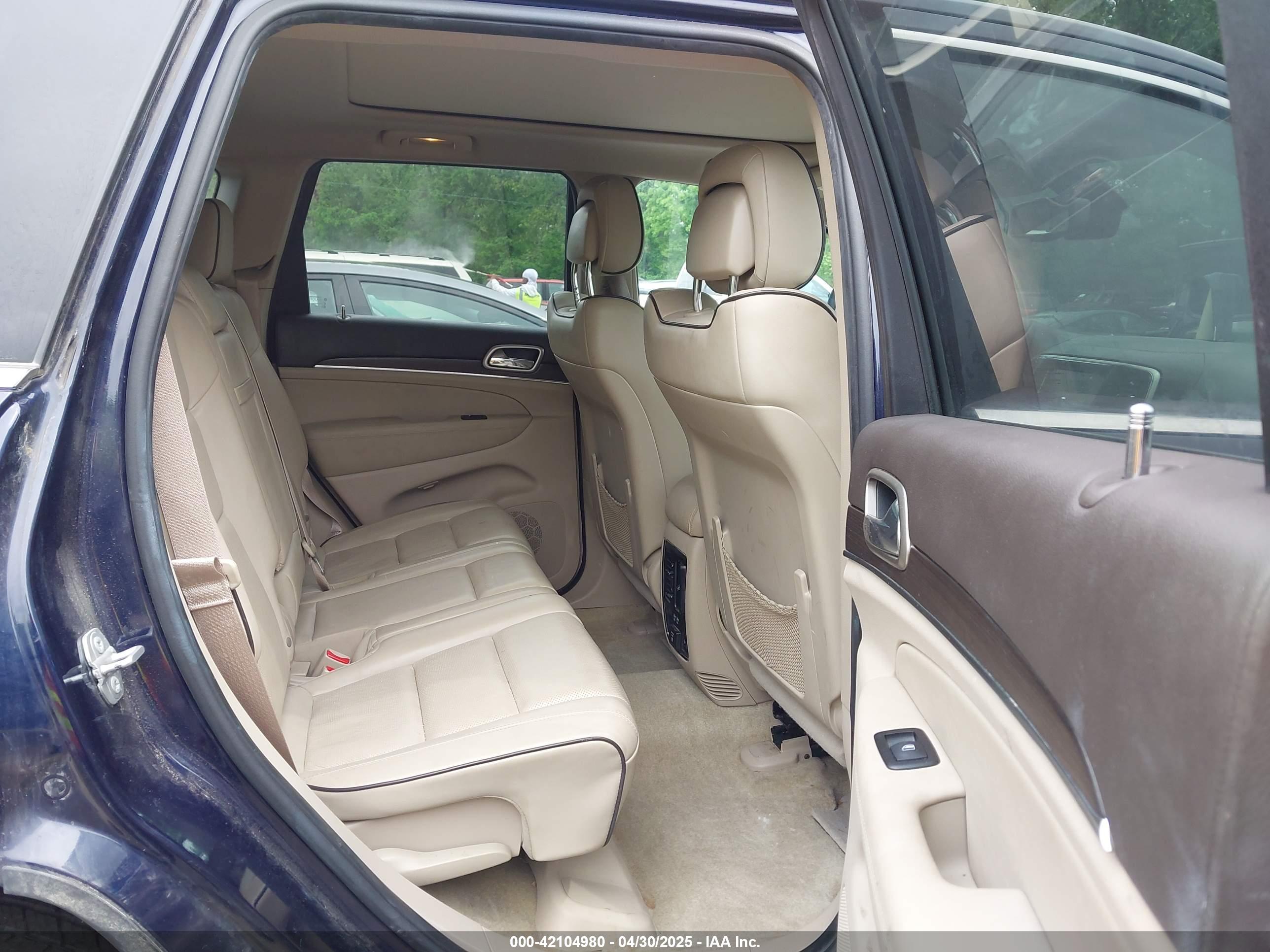JEEP GRAND image 8
