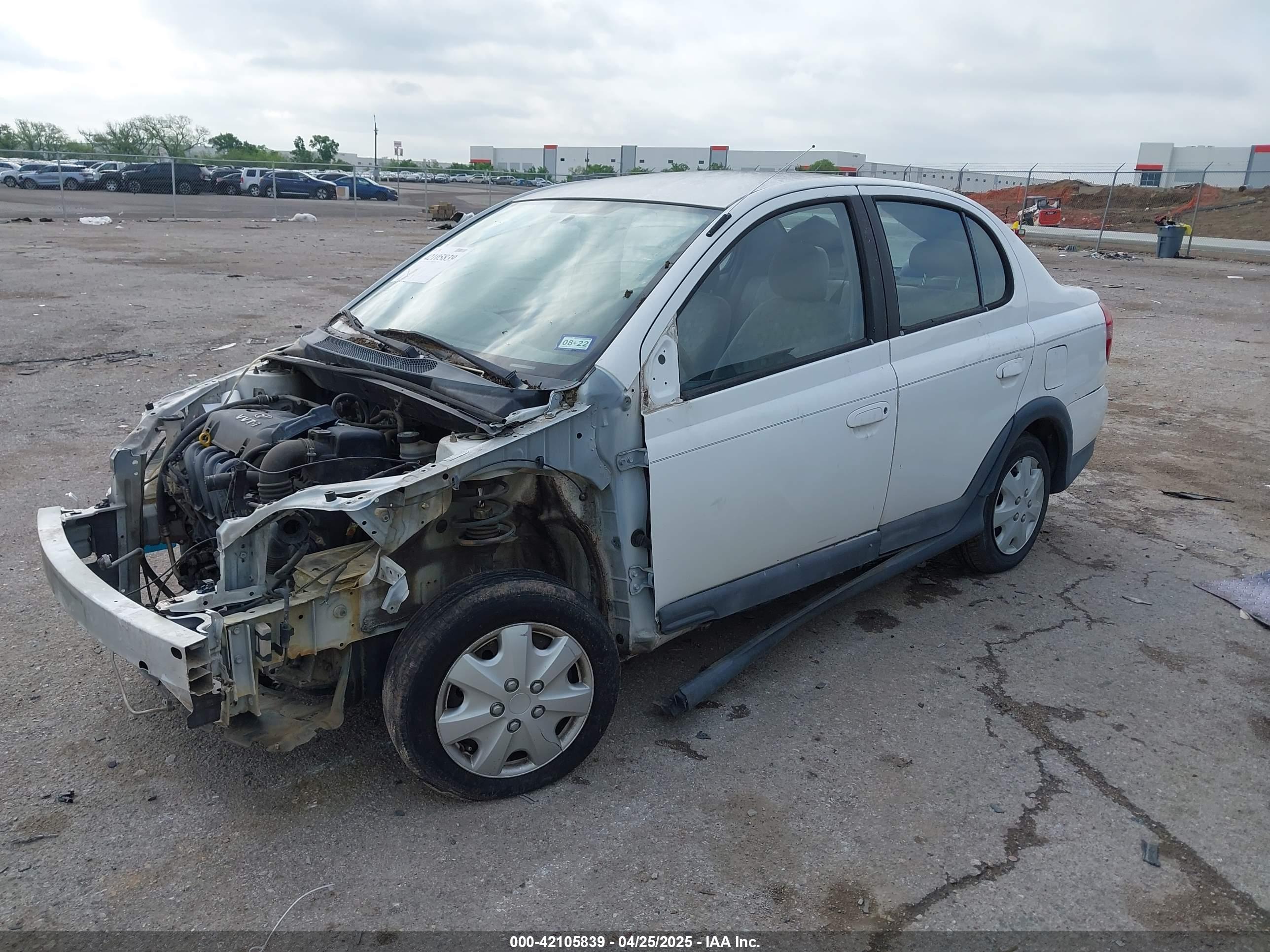 TOYOTA ECHO image 2