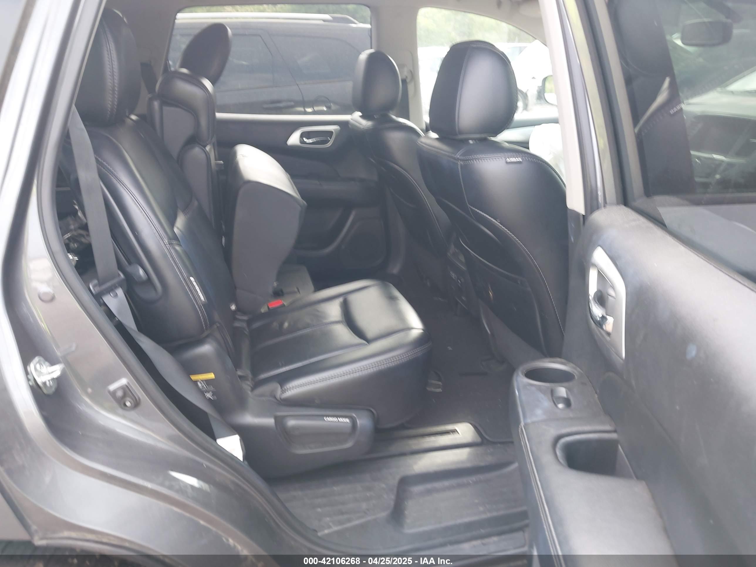 NISSAN PATHFINDER image 8