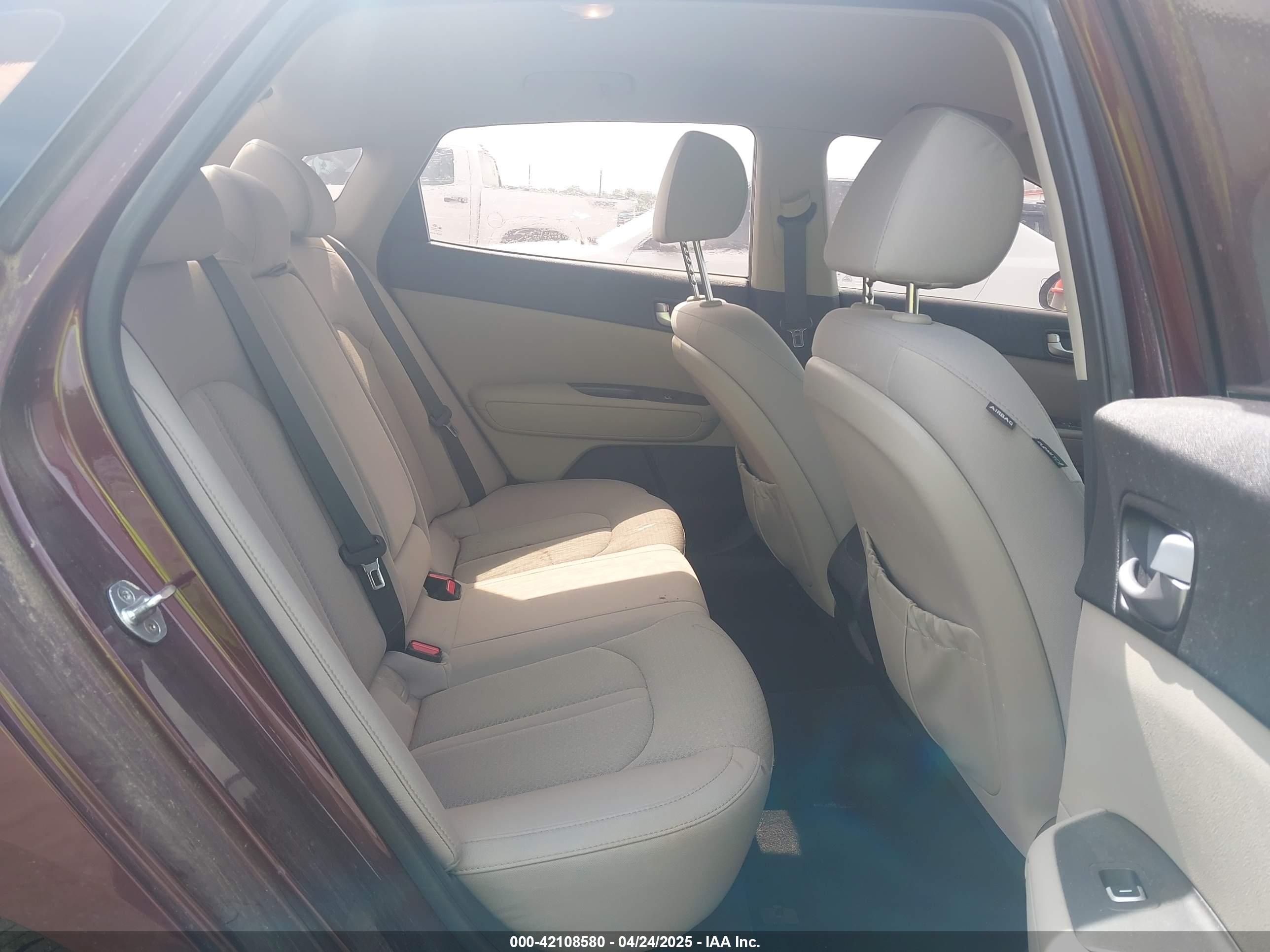 KIA OPTIMA image 8
