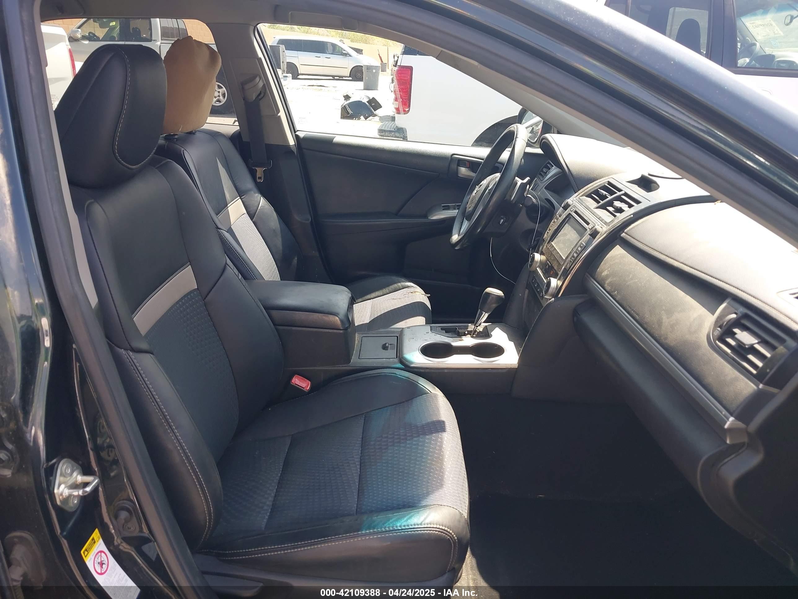 TOYOTA CAMRY image 5