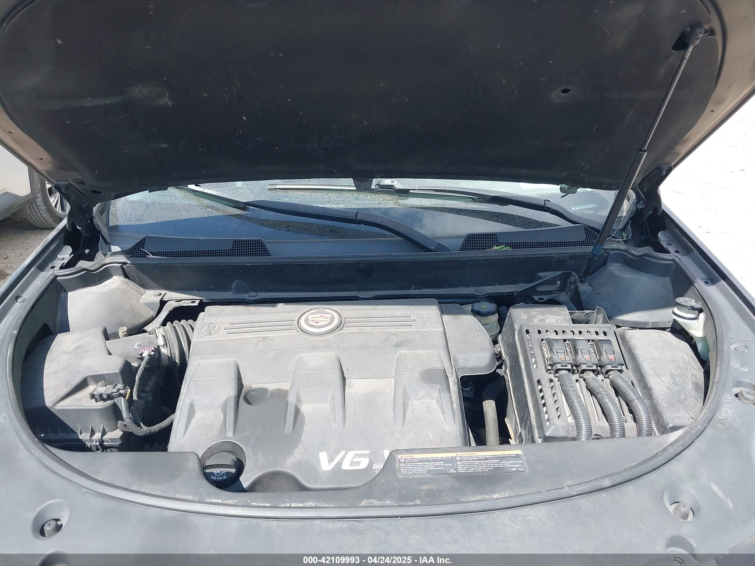 CADILLAC SRX image 10