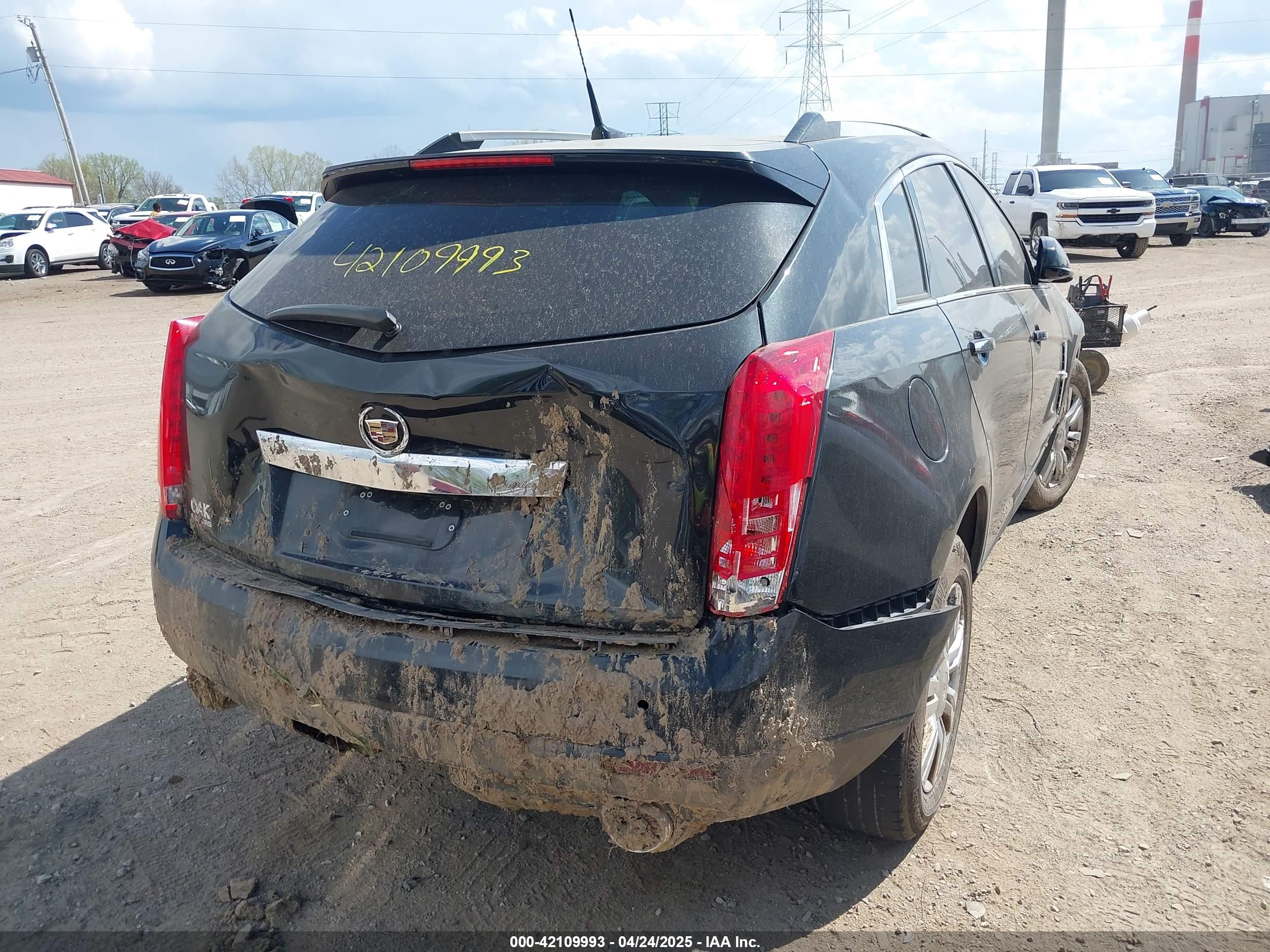 CADILLAC SRX image 4