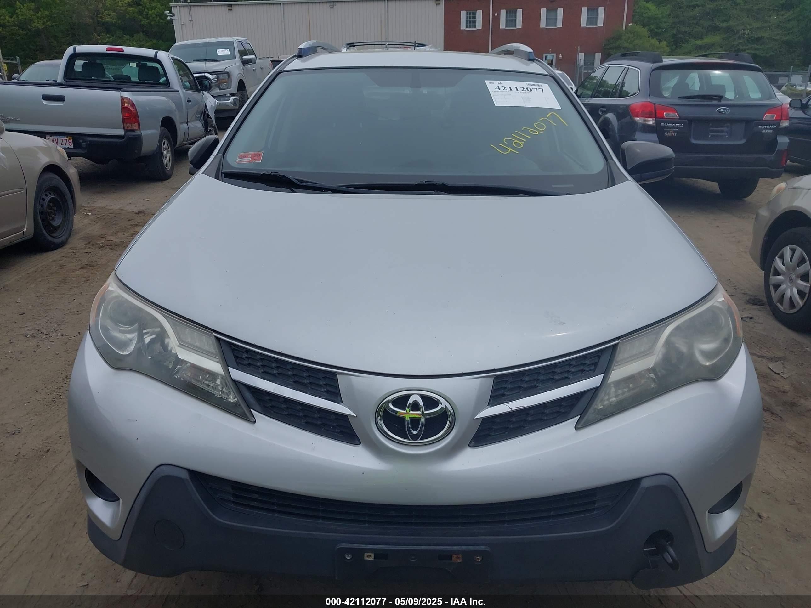 TOYOTA RAV4 image 6