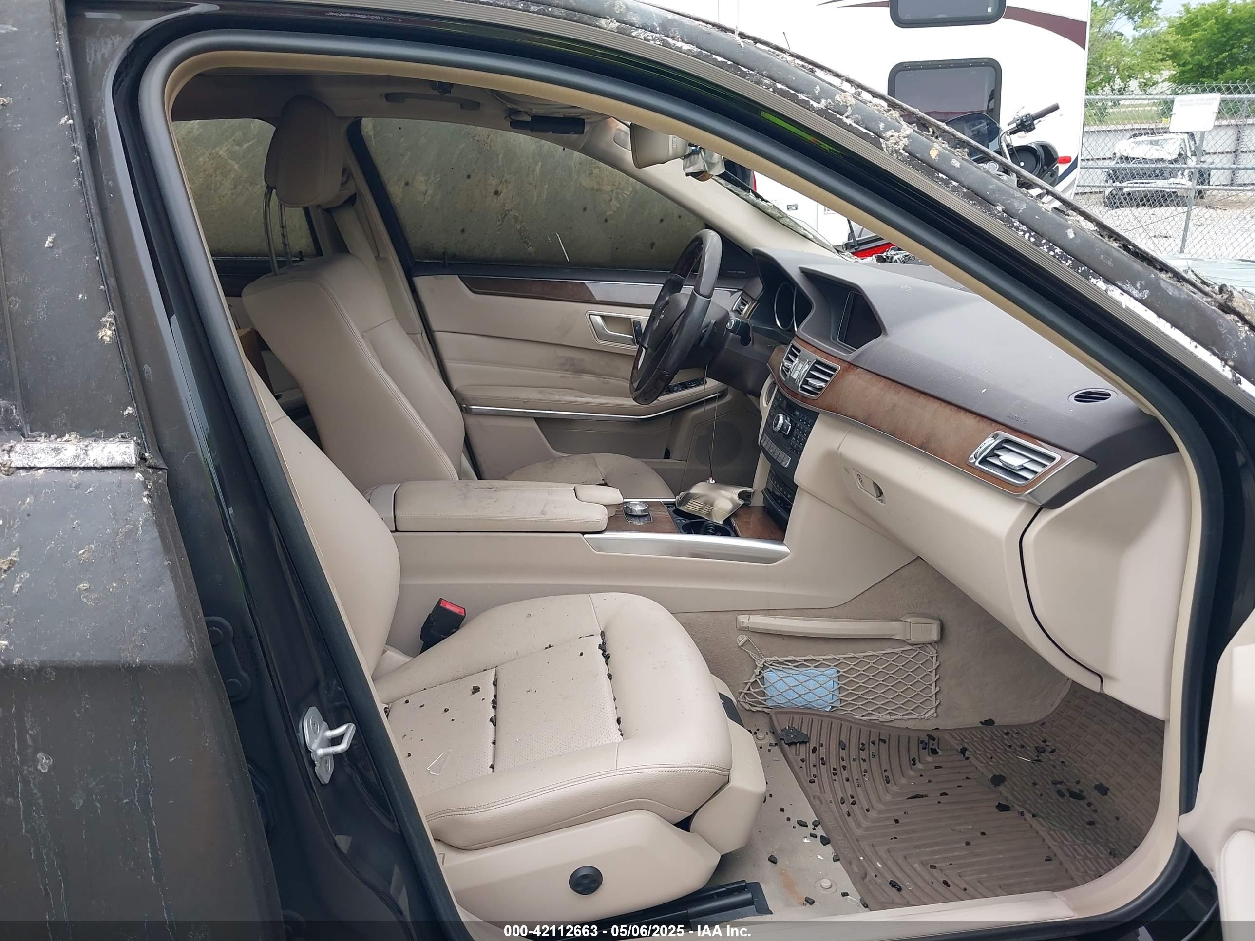 MERCEDES-BENZ E image 5