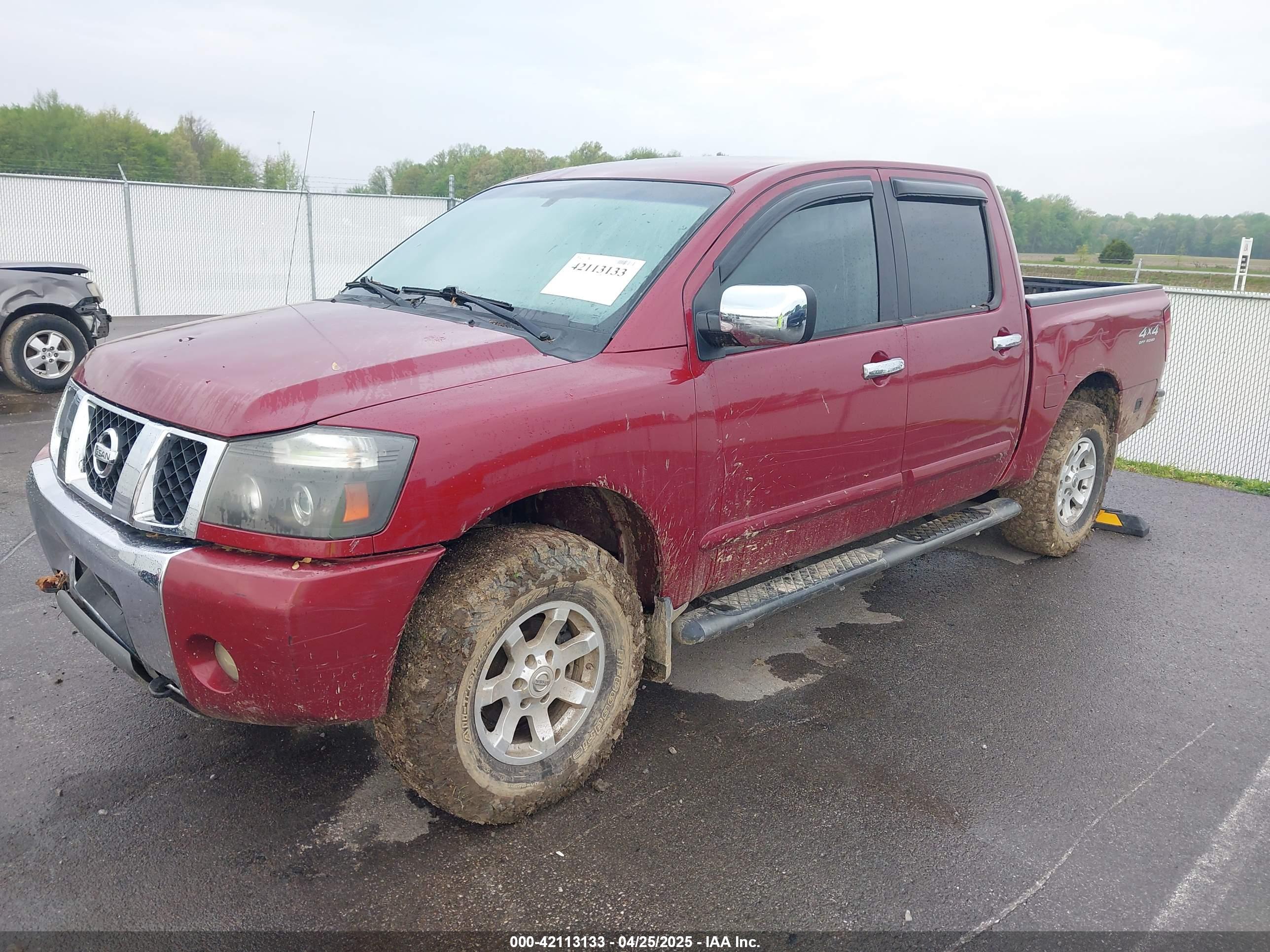 NISSAN TITAN image 2