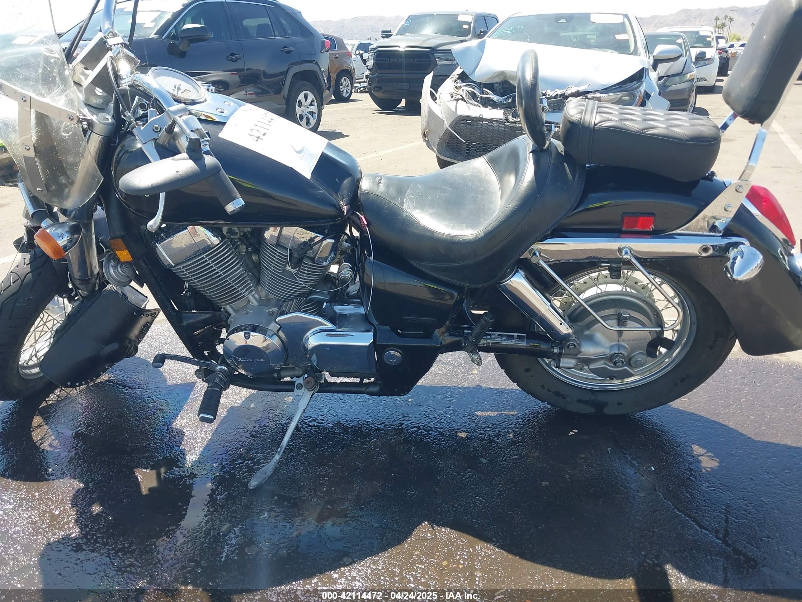 HONDA VT750 image 9