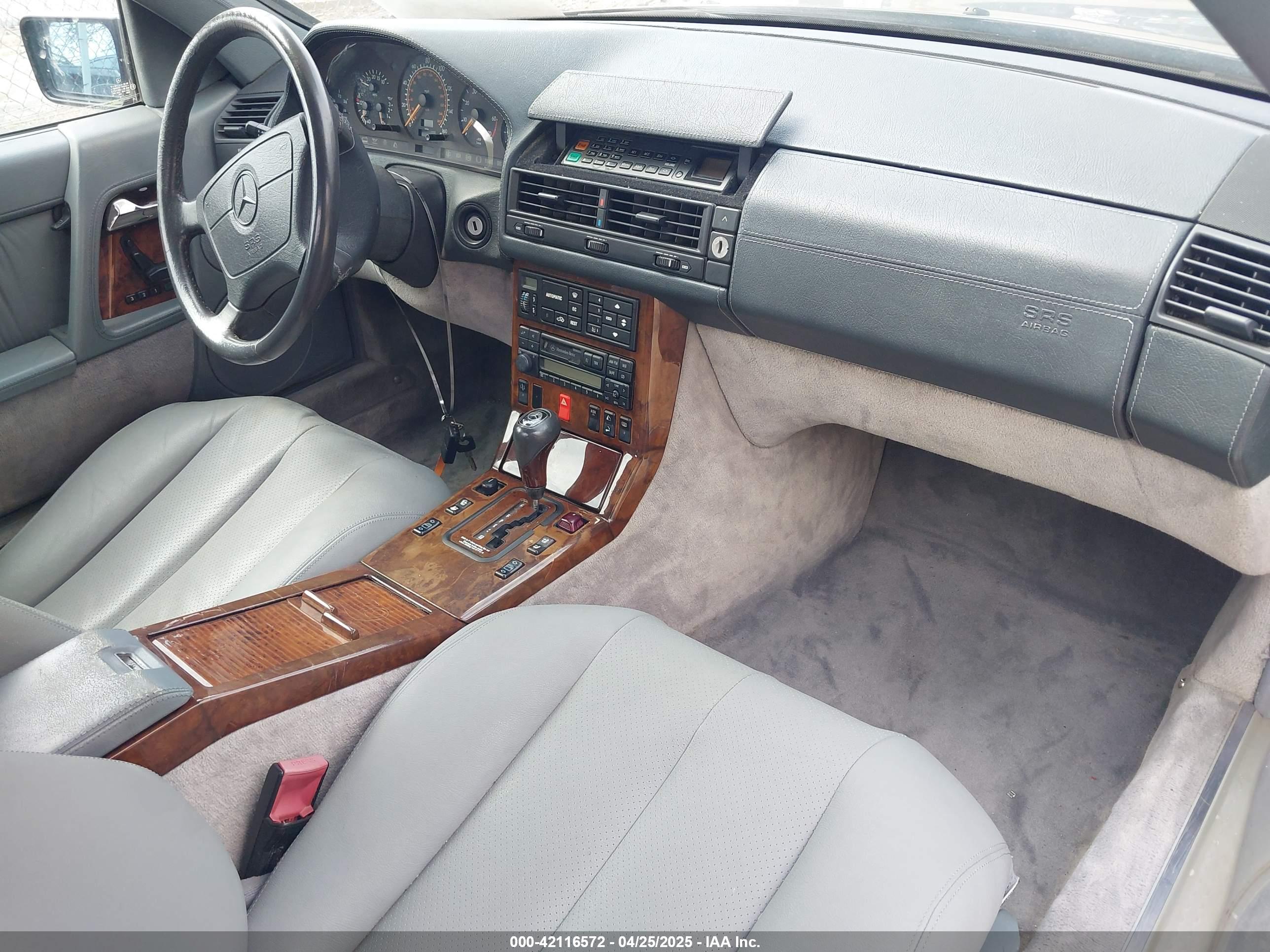 MERCEDES-BENZ SL image 5