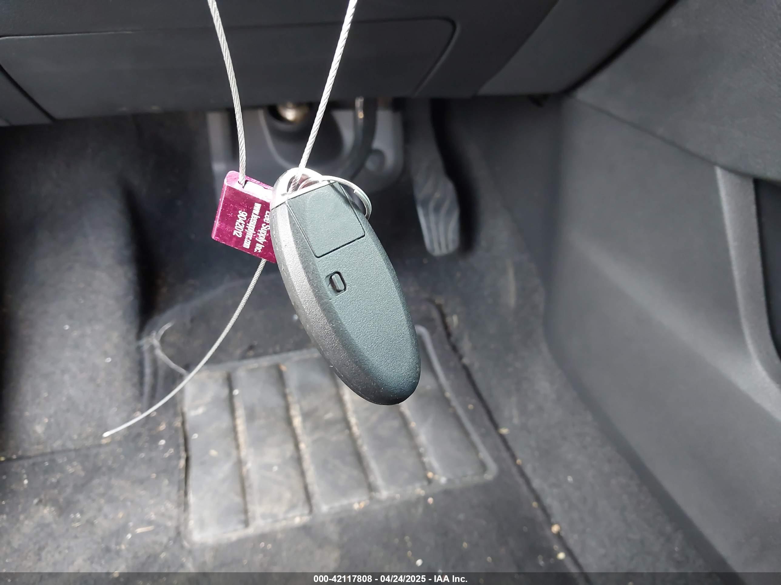 NISSAN ROGUE image 11