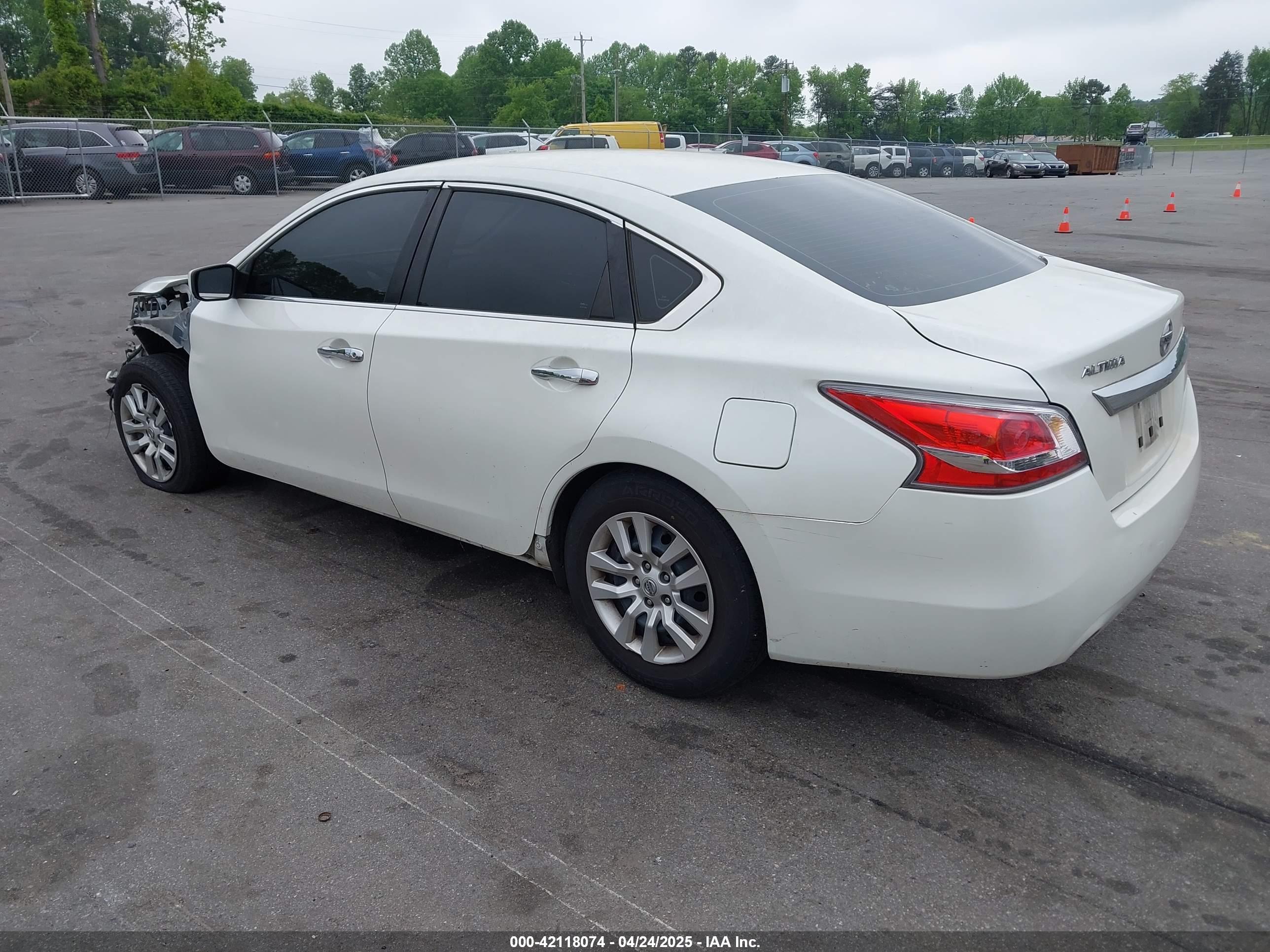 NISSAN ALTIMA image 3