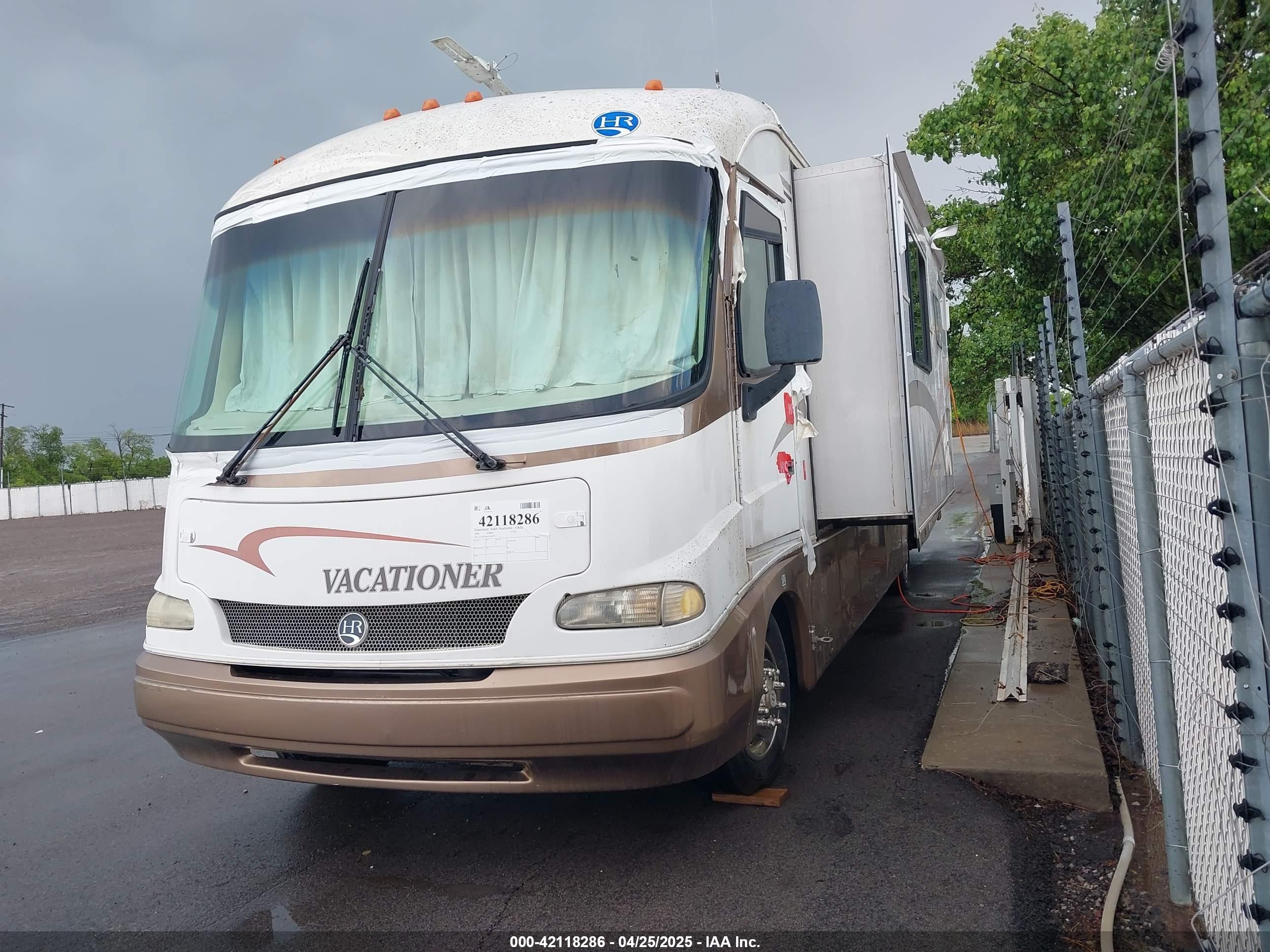 FORD F550 image 2