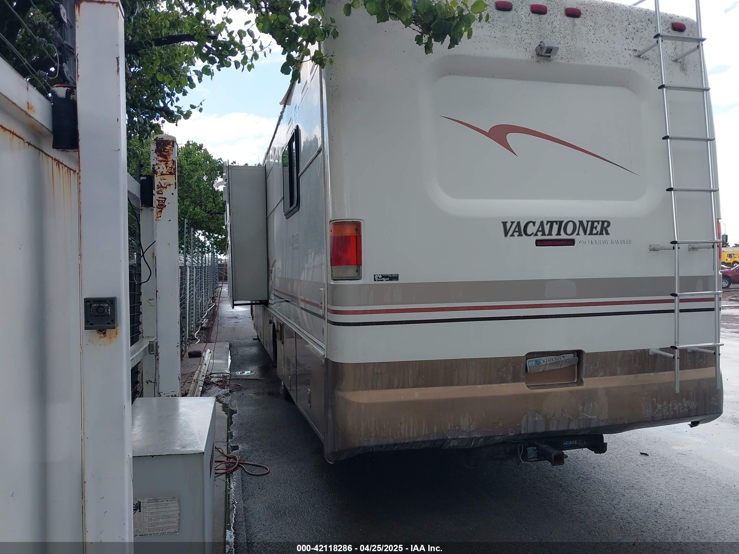 FORD F550 image 3