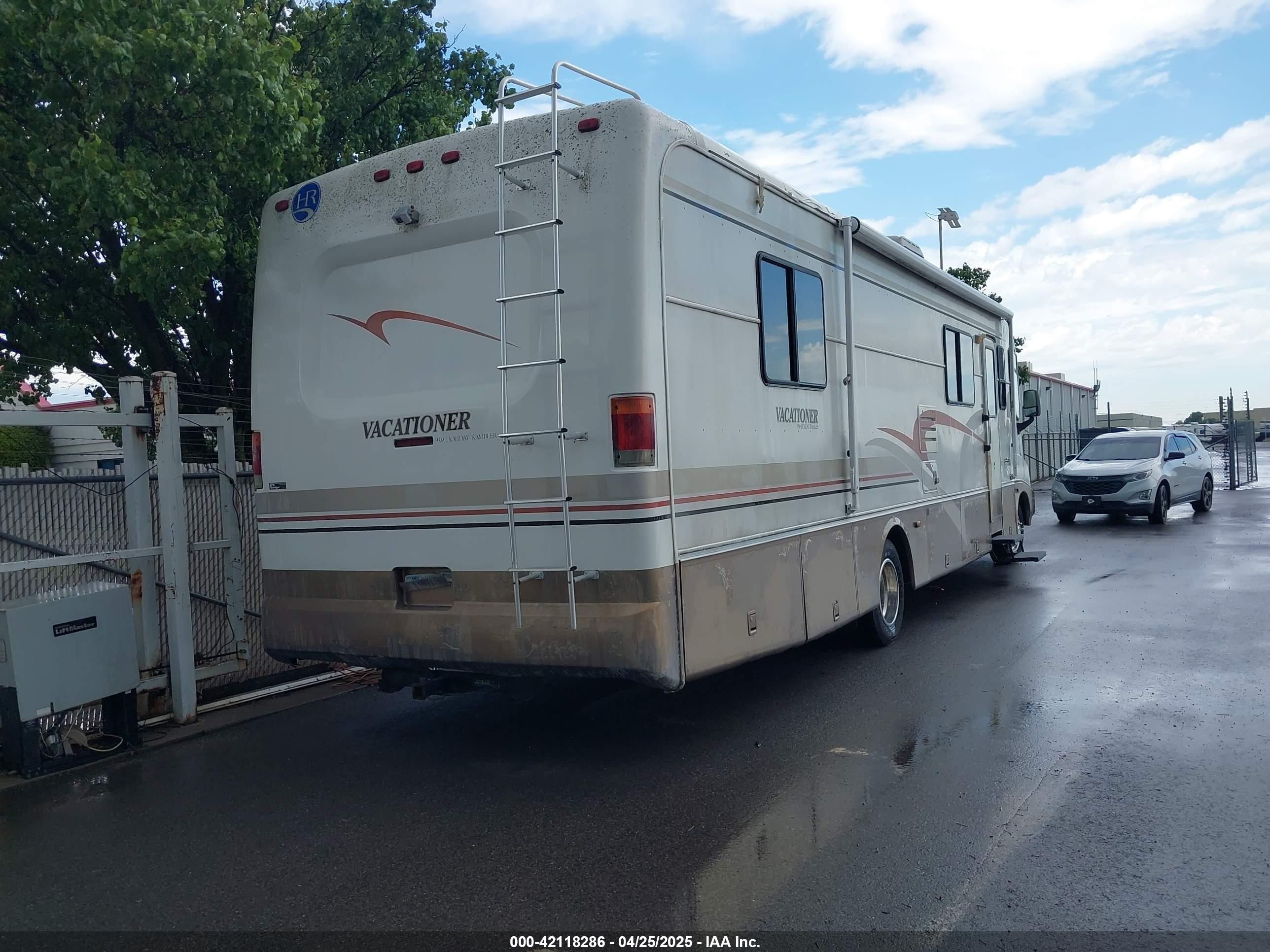 FORD F550 image 4