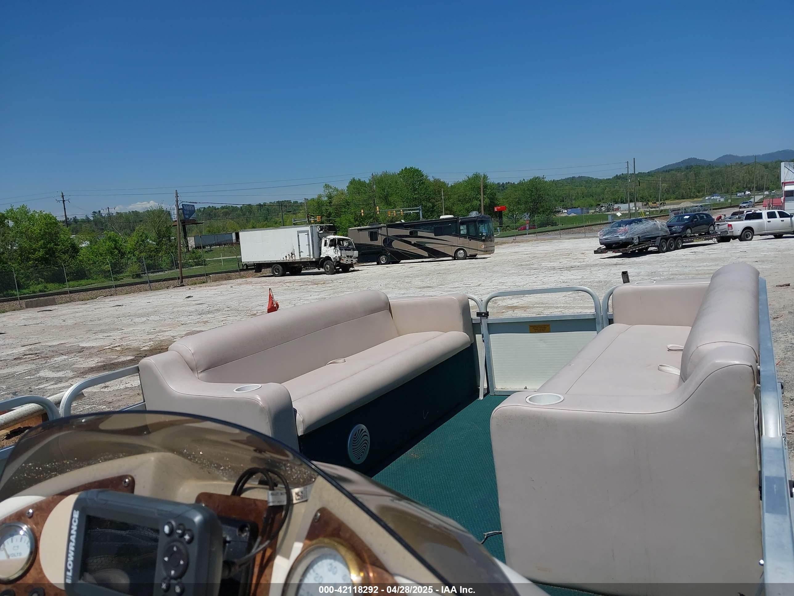 TAHOE PONTOON image 5