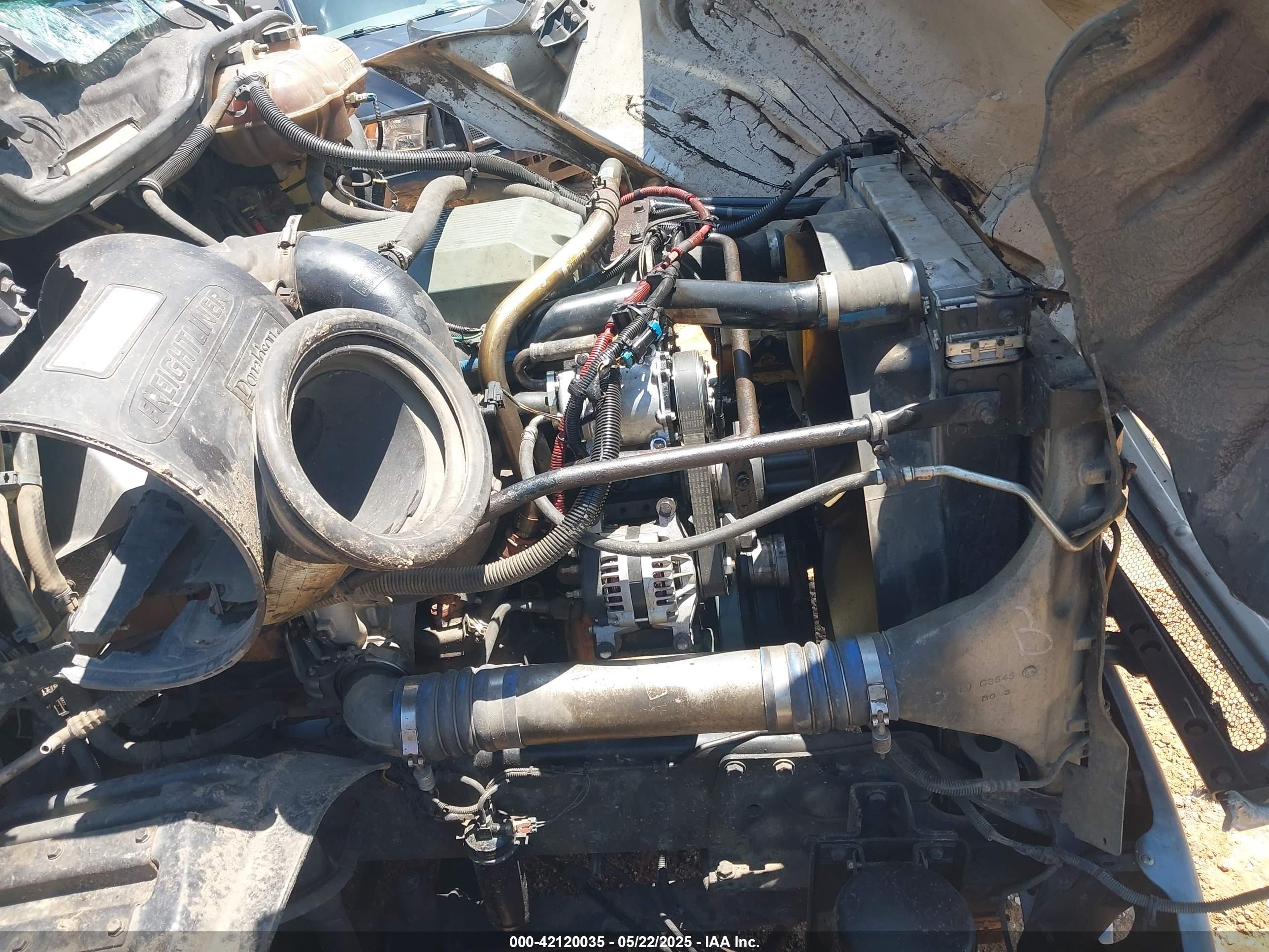 FREIGHTLINER CONVENTIONAL image 10
