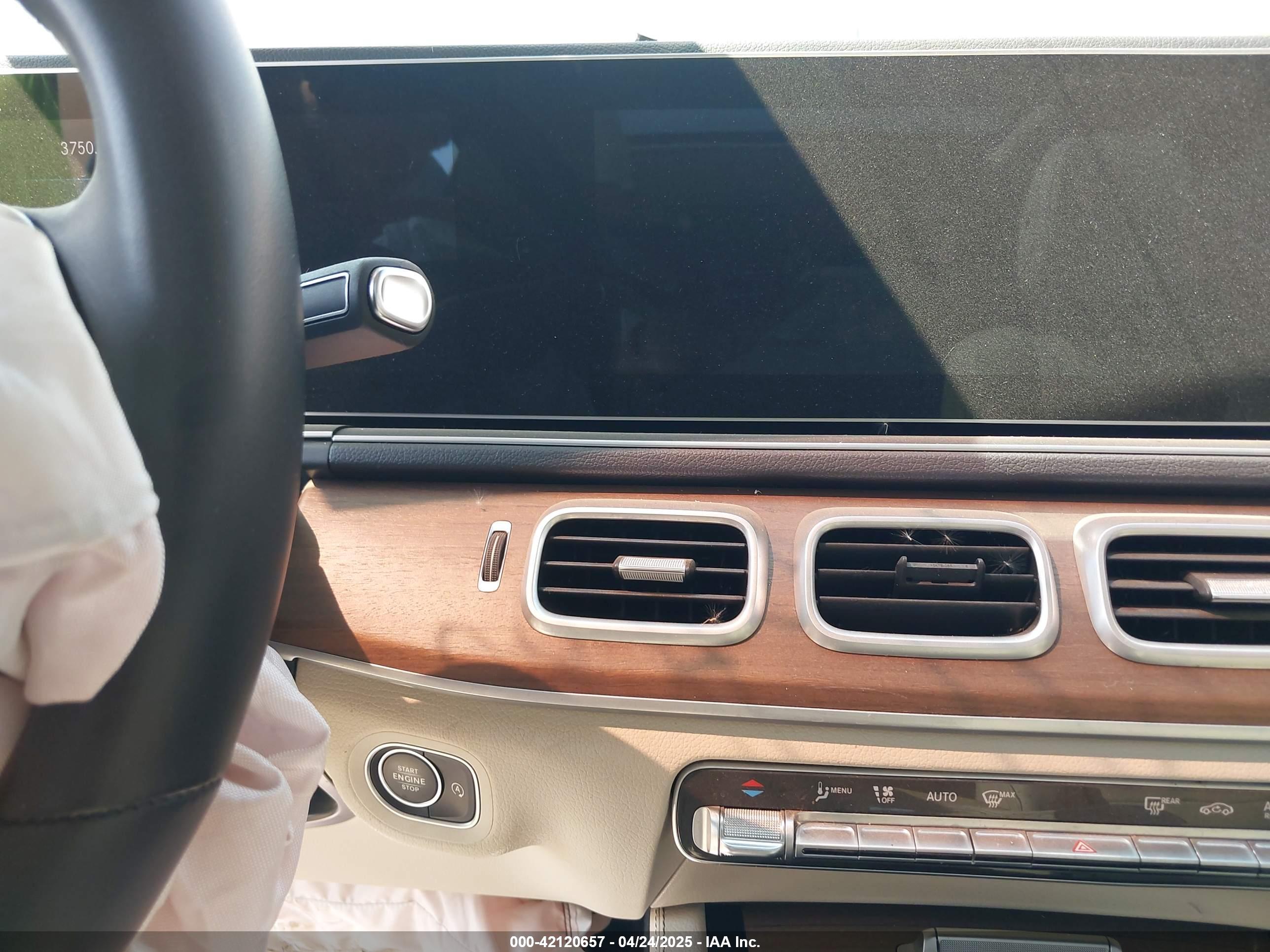 MERCEDES-BENZ GLE image 11