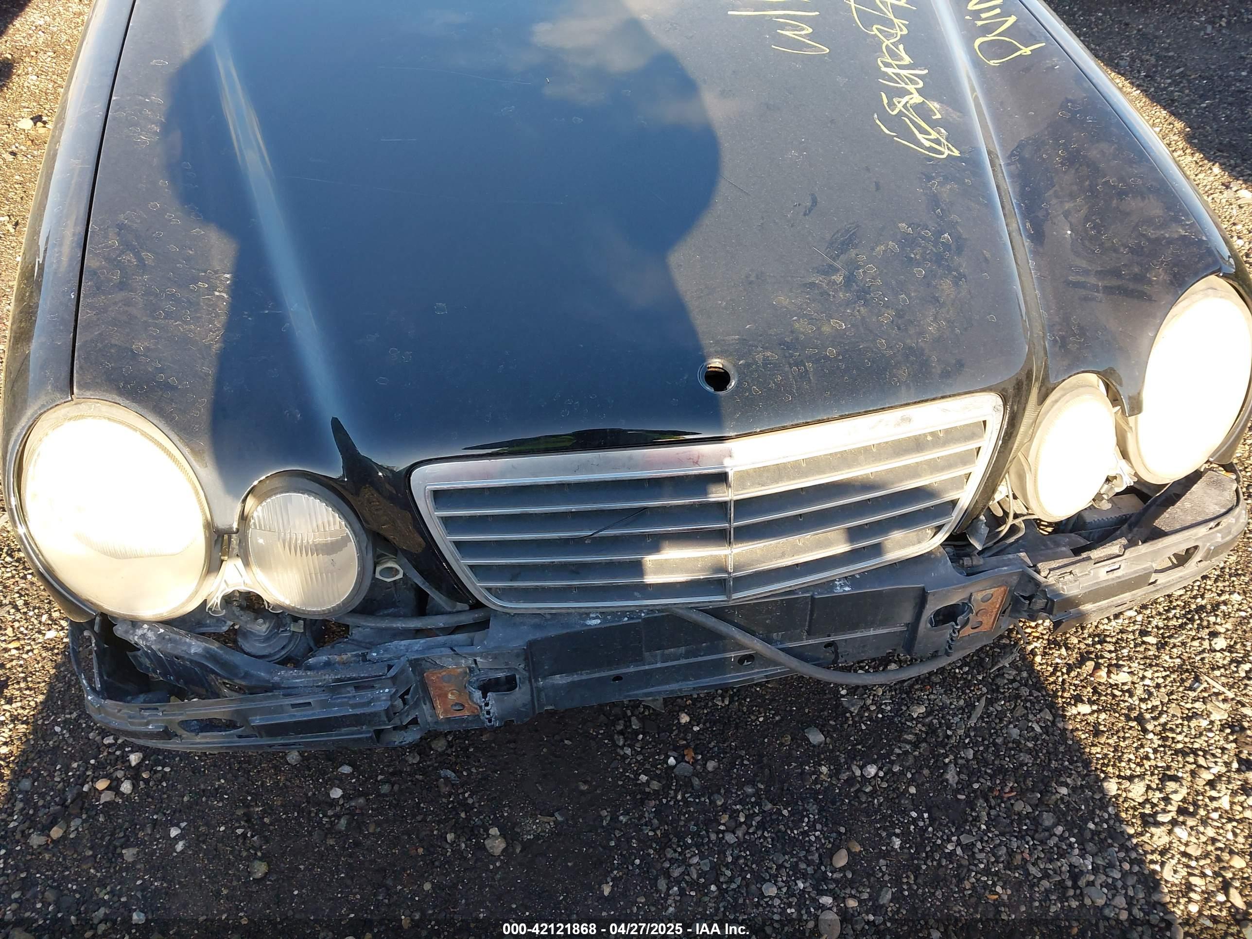 MERCEDES-BENZ E image 6