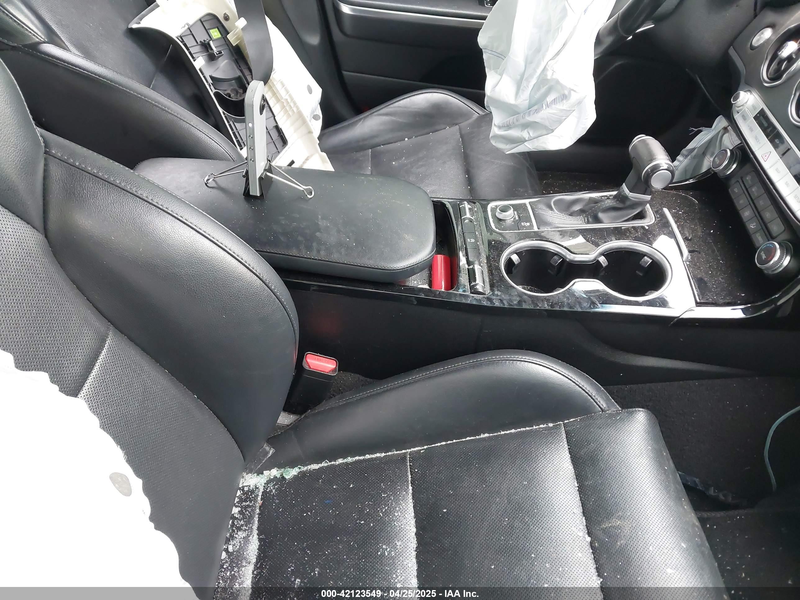 KIA STINGER image 5