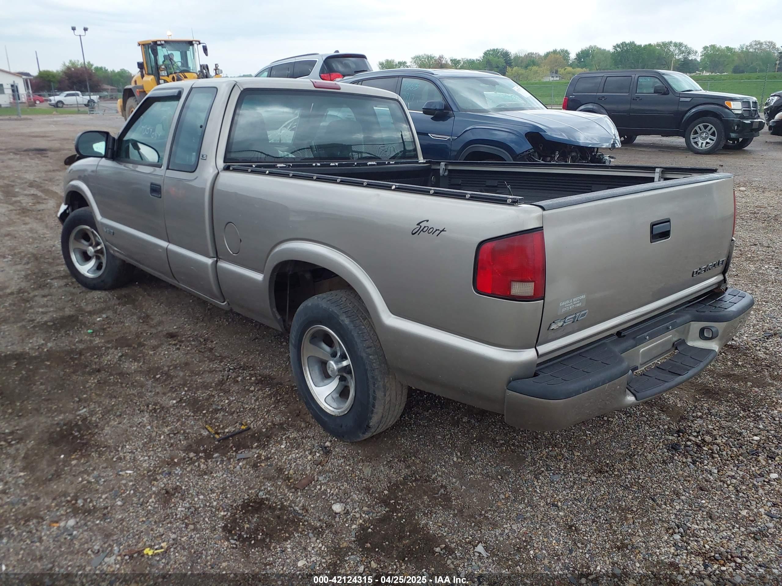 CHEVROLET S-10 image 3